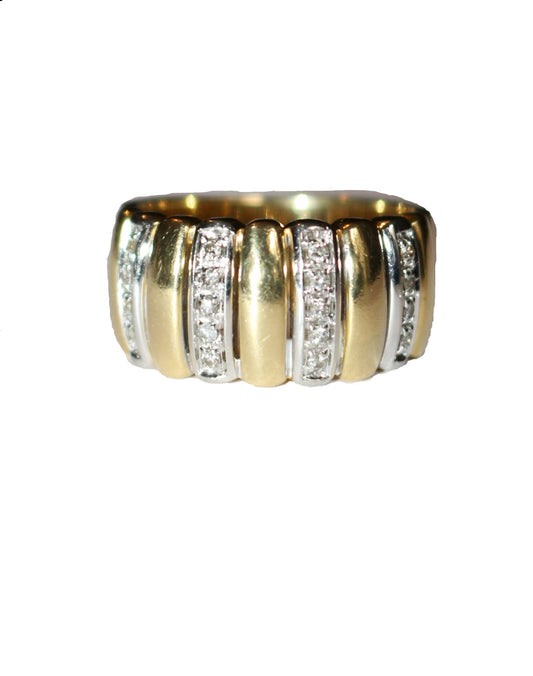 Bague bandeau godronnée deux ors et diamants