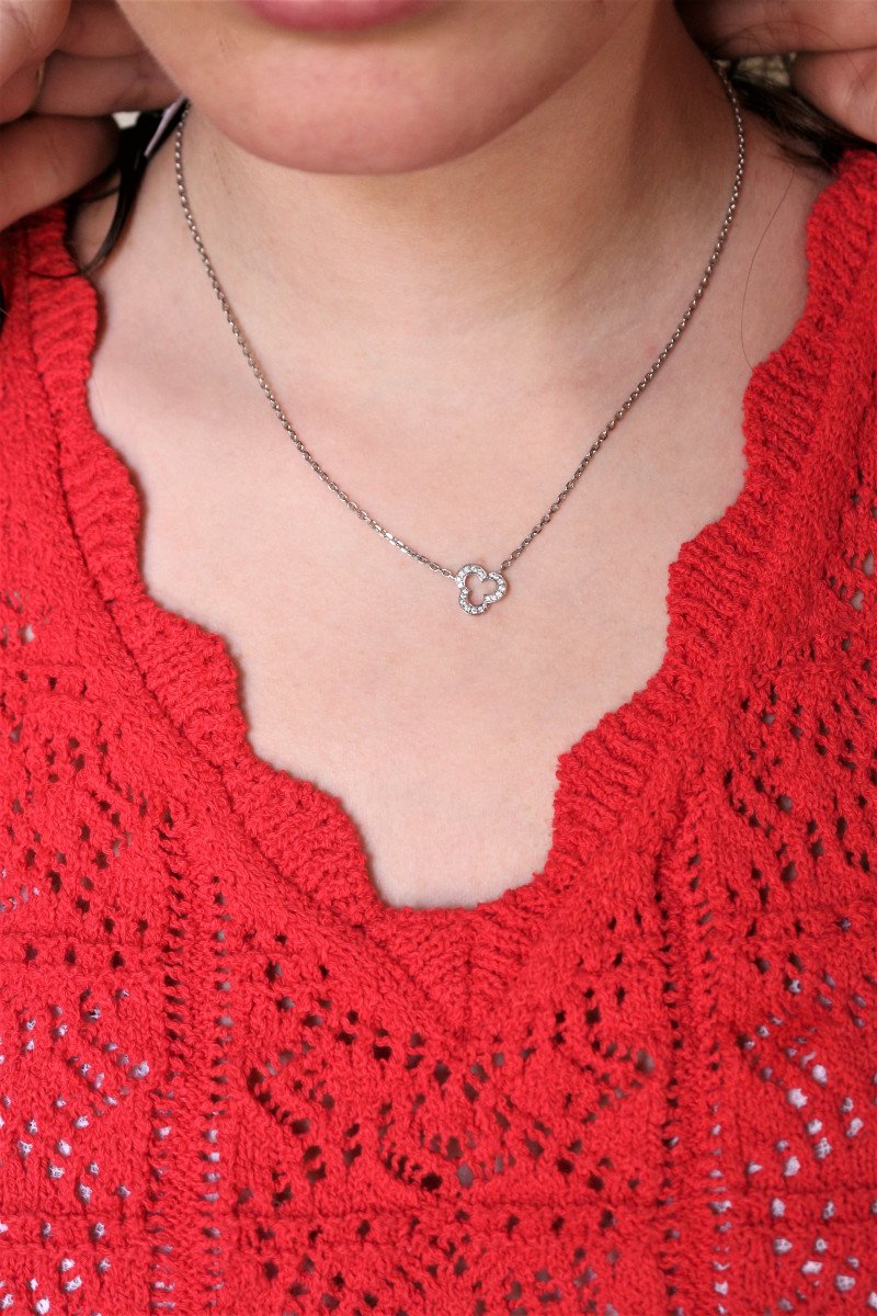 Collier Chanel Camélia Mini
