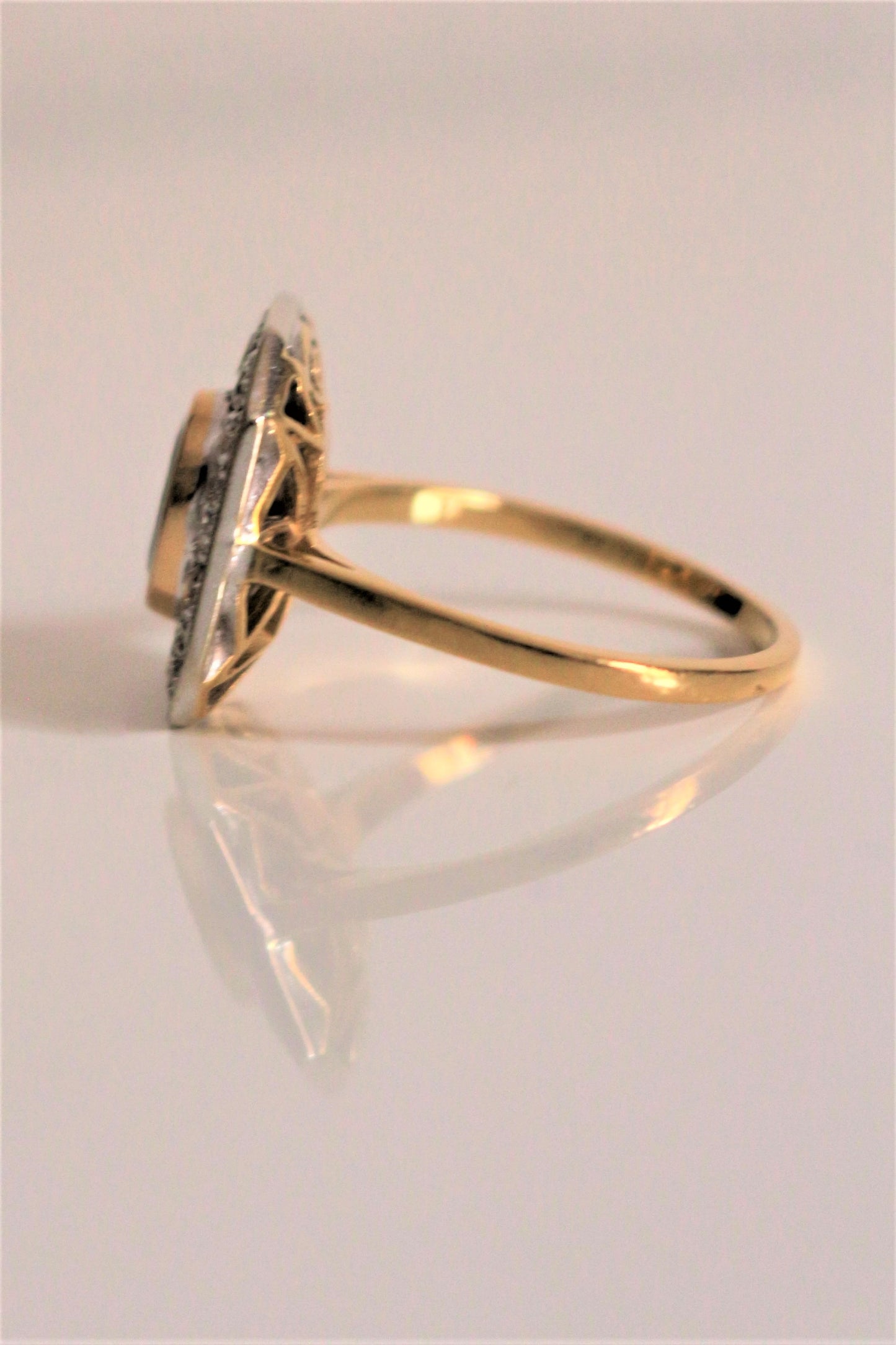 Bague Saphir à Pans Coupés Art Déco