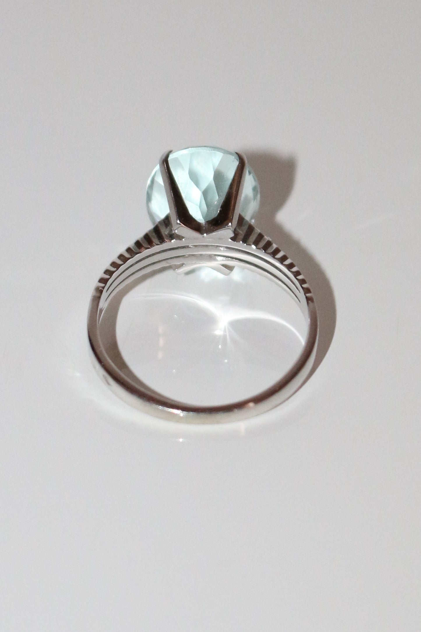 Bague Or Blanc Aigue-marine 4.66cts