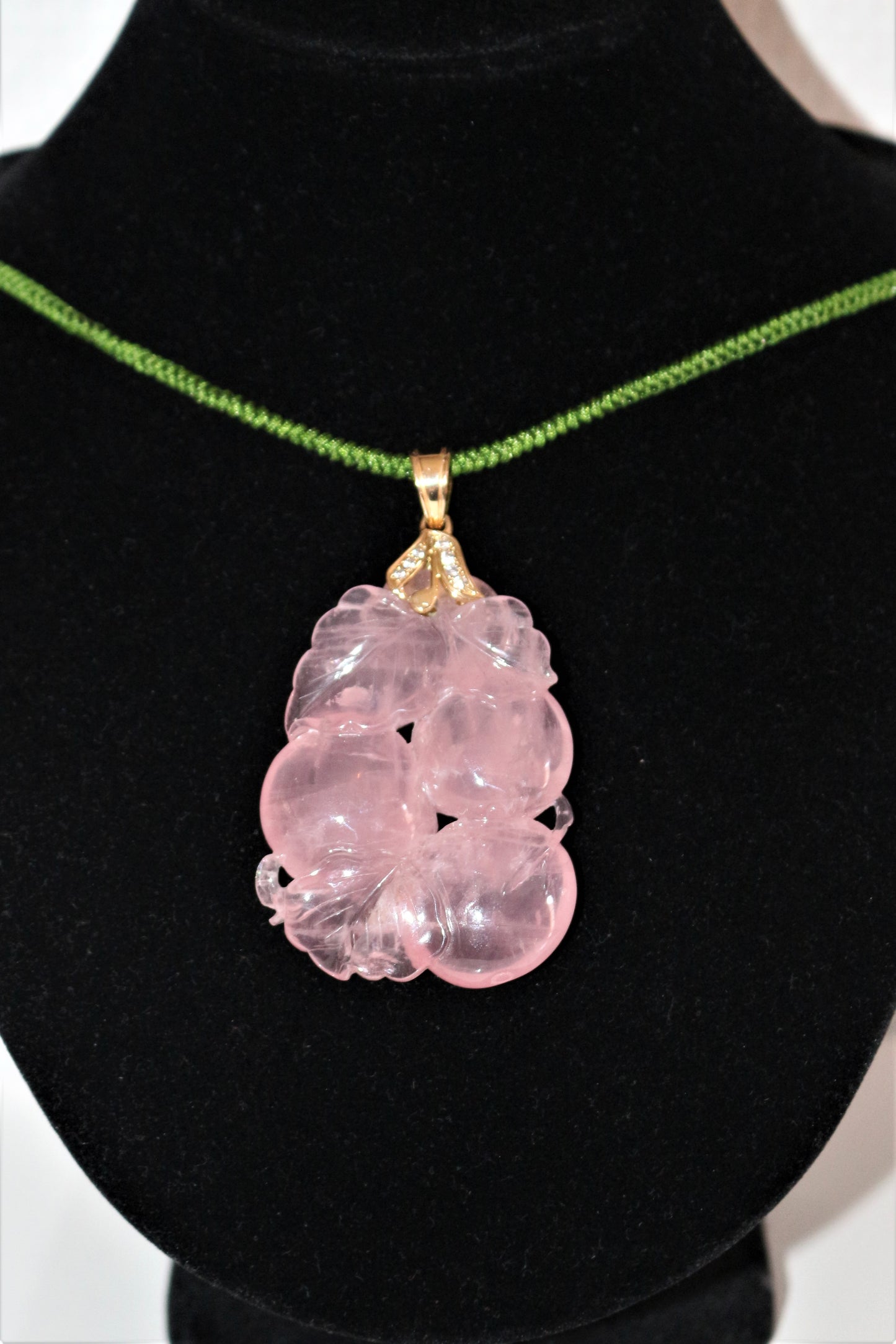 Pendentif Quartz Rose Sculpté Bélière En Or