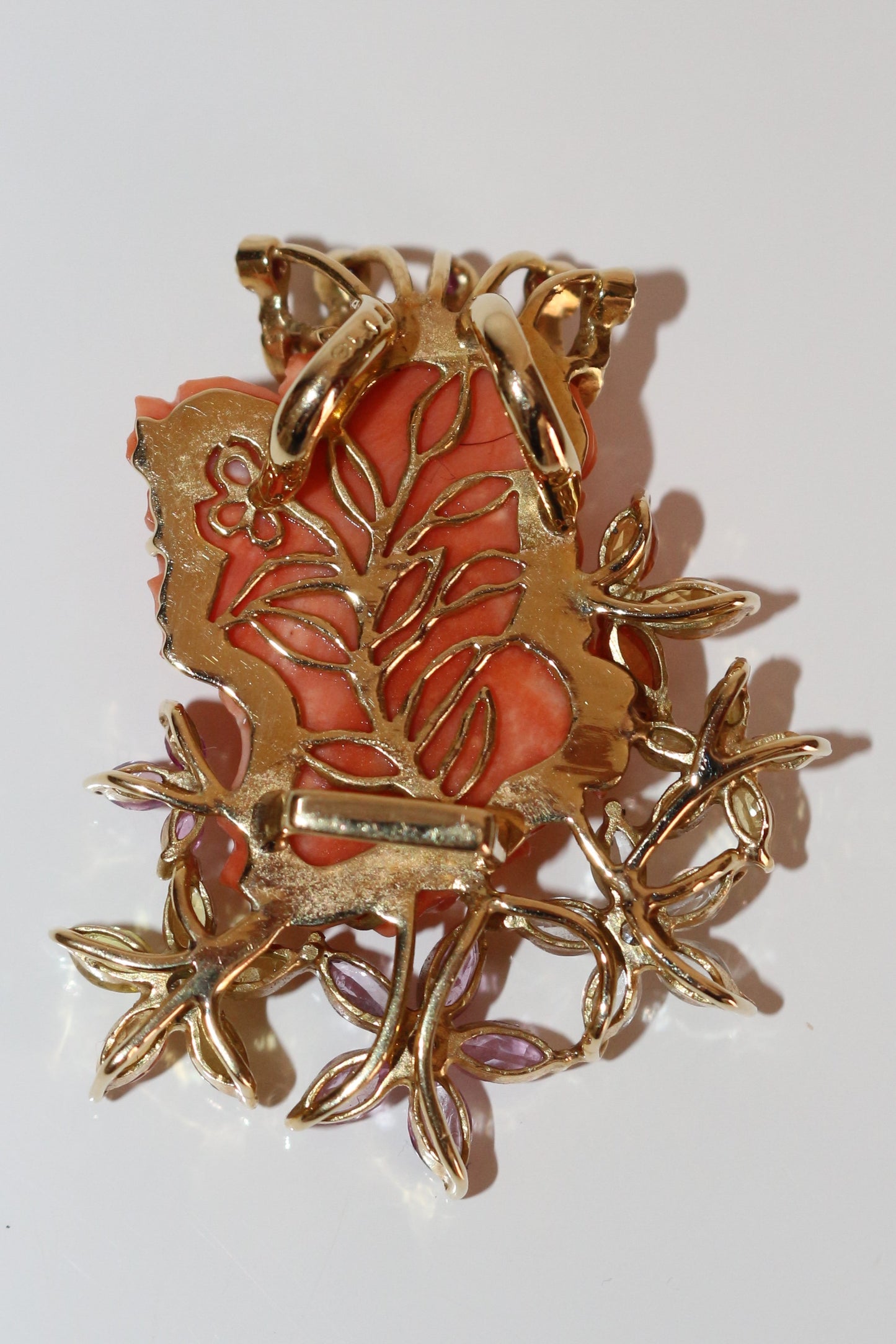 Collier Pendentif Femme Couronnée