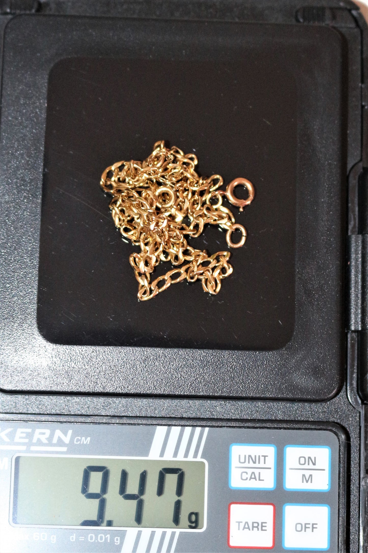 Collier Pendentif Femme Couronnée