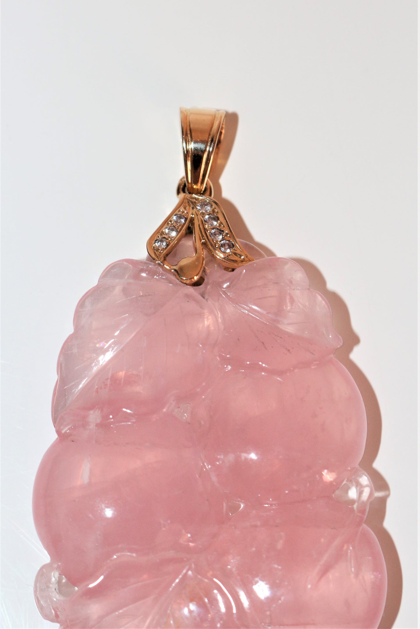 Pendentif Quartz Rose Sculpté Bélière En Or