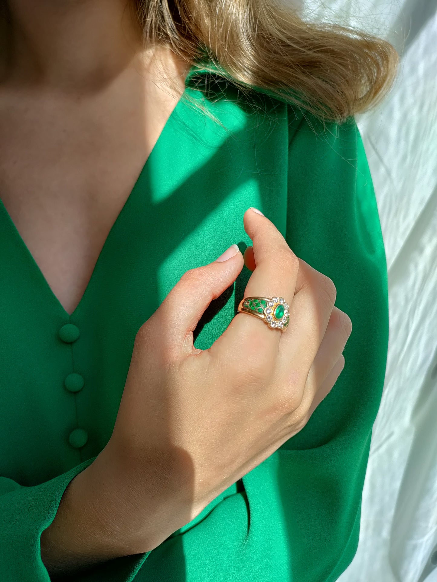 Korloff Bague Marguerite émeraude Diamants