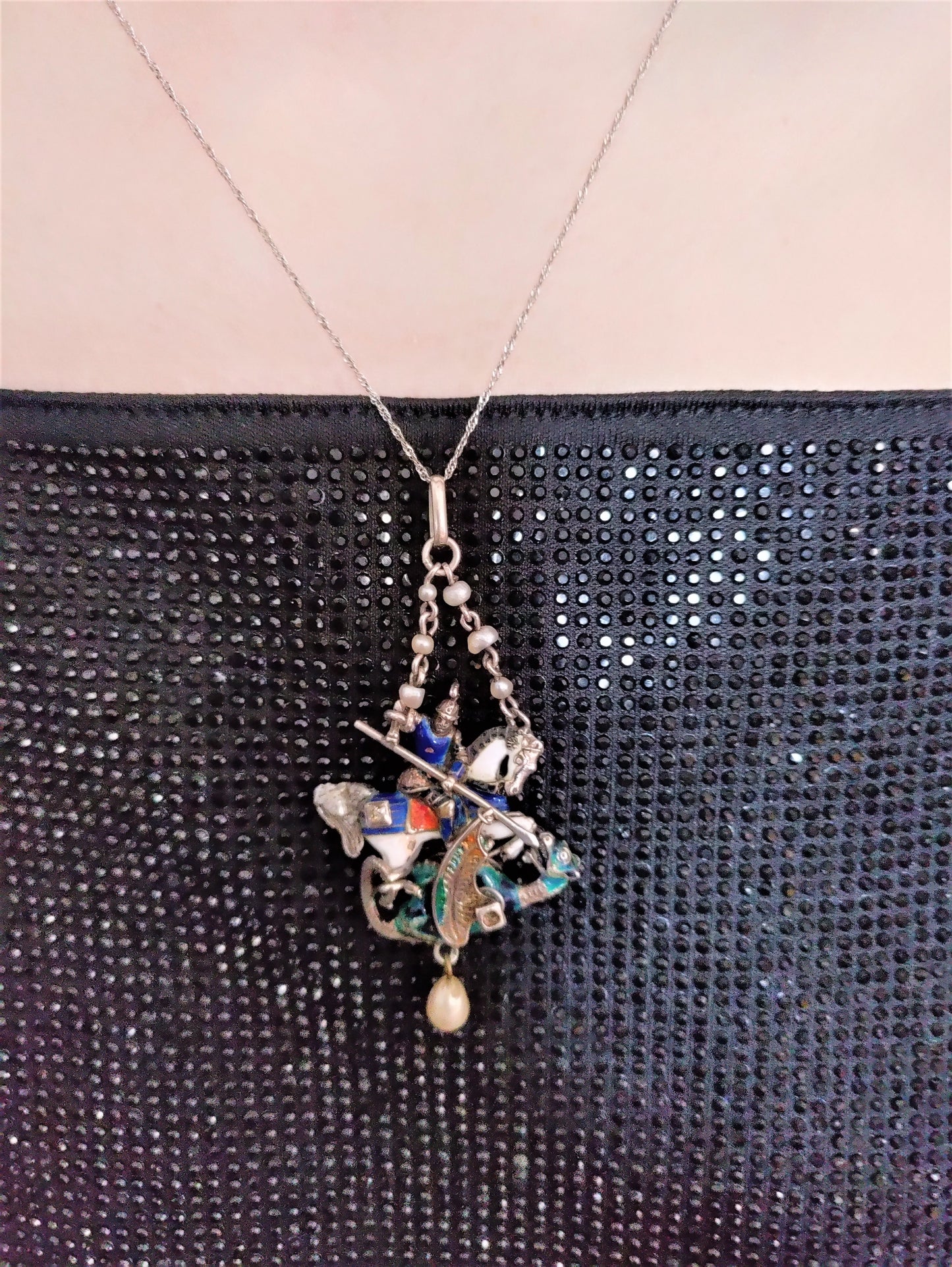 Pendentif Saint Georges Terrassant Le Dragon