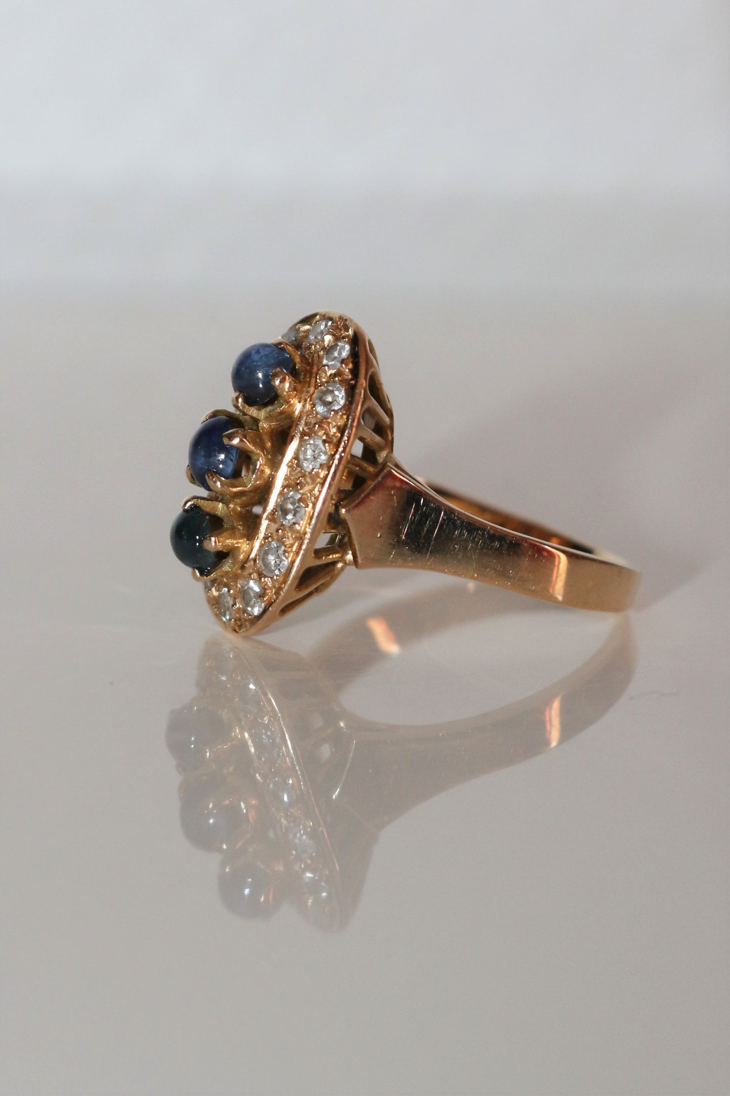 Bague Triologie De Saphirs Et Diamants