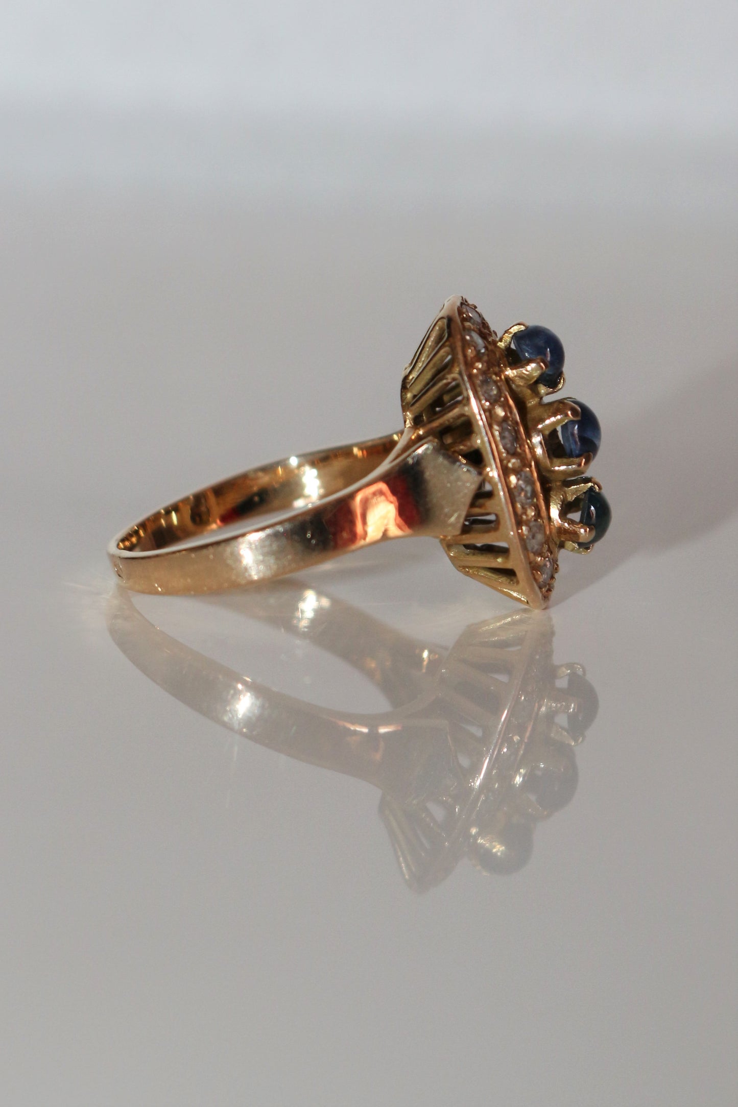 Bague Triologie De Saphirs Et Diamants