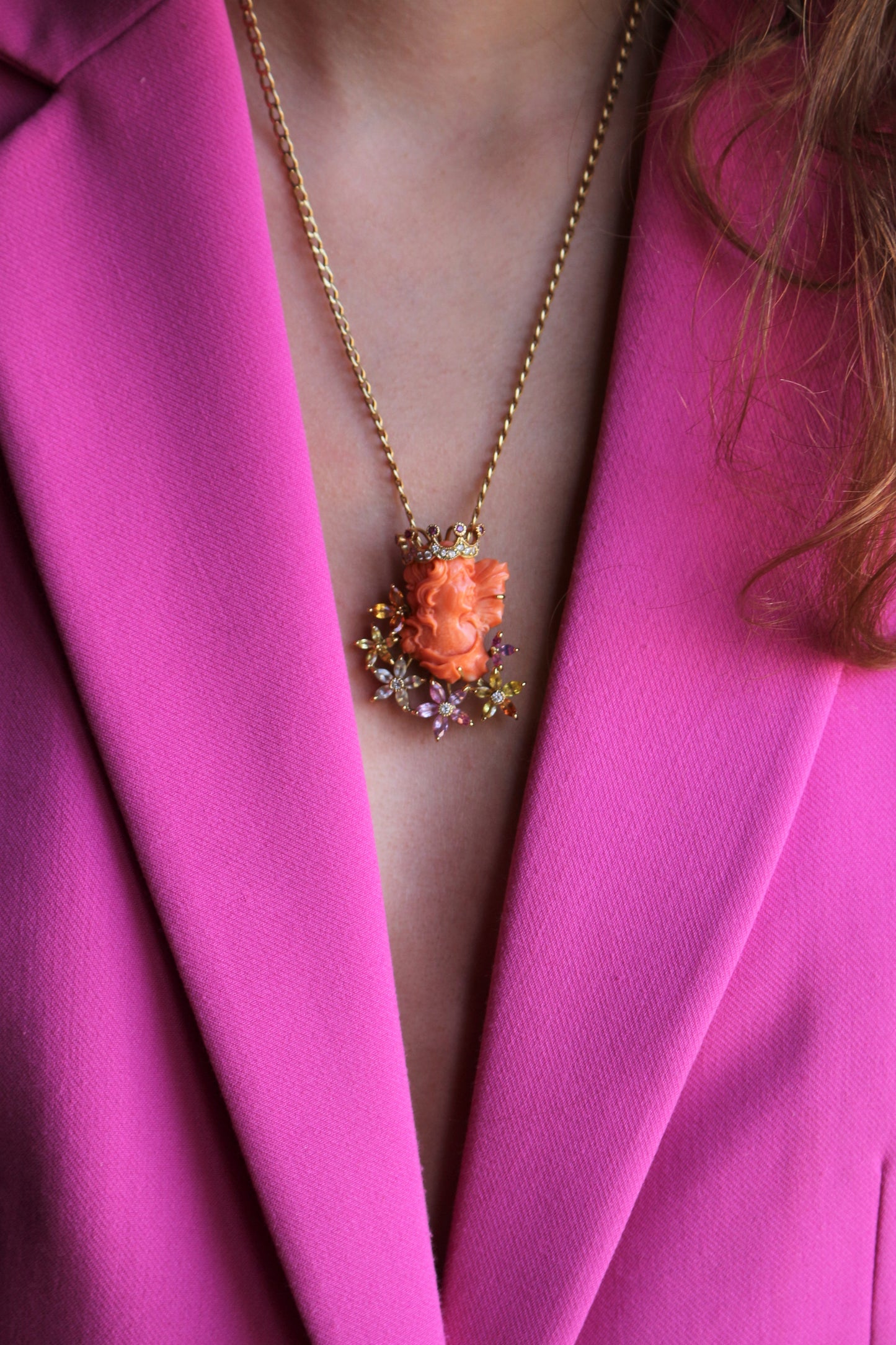 Collier Pendentif Femme Couronnée