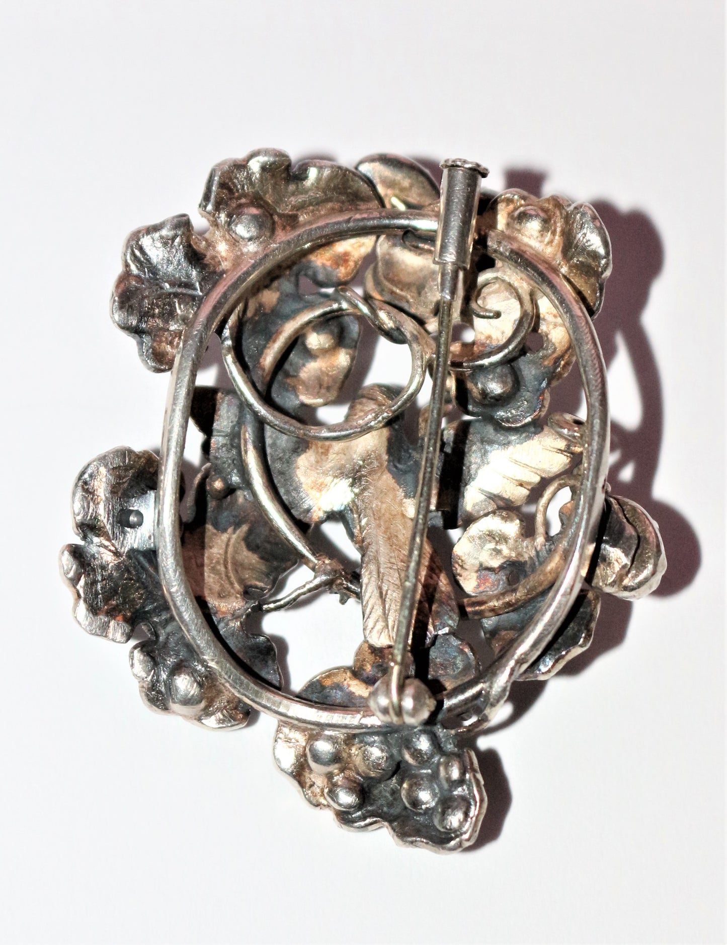 Broche En Argent Et Grenats