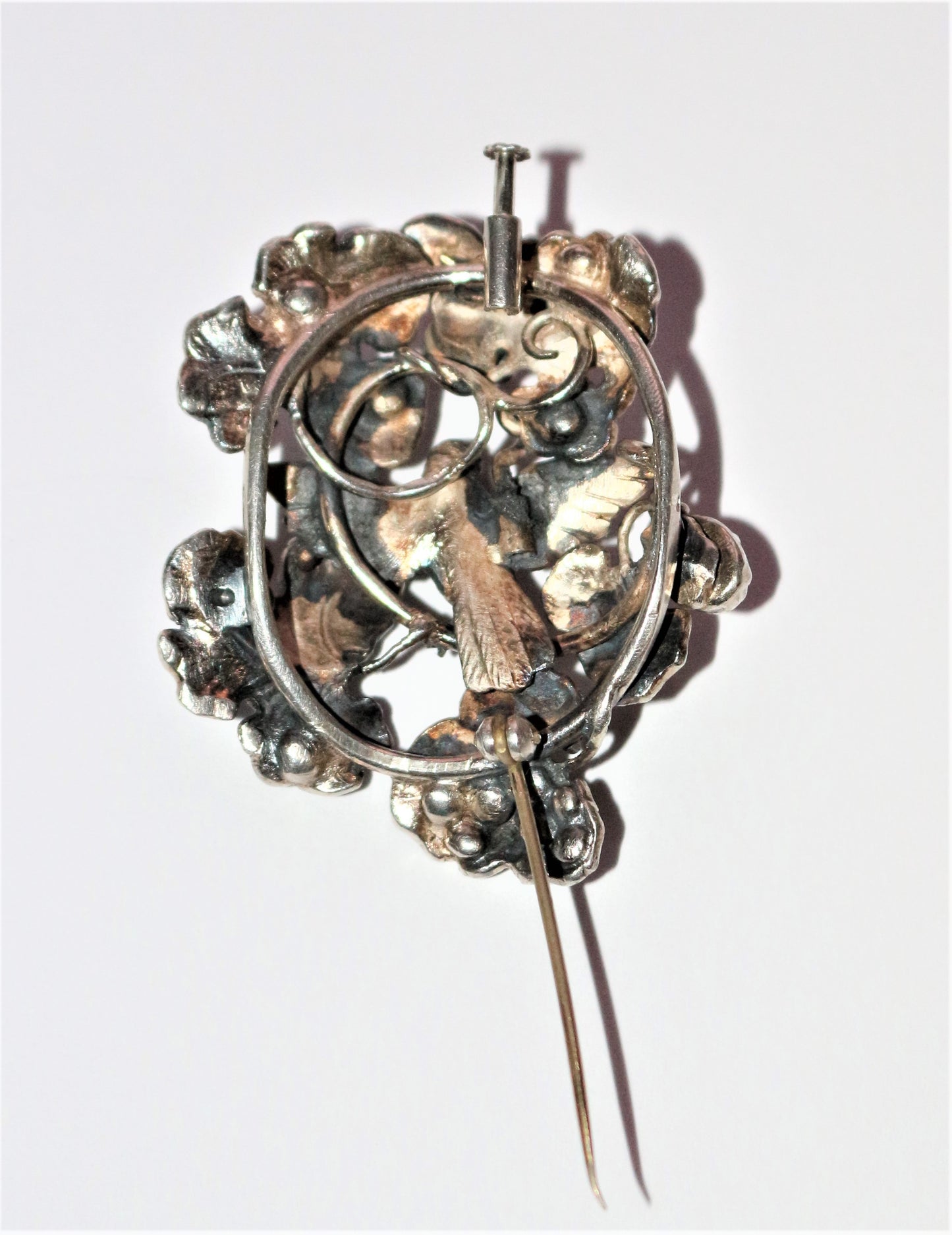 Broche En Argent Et Grenats