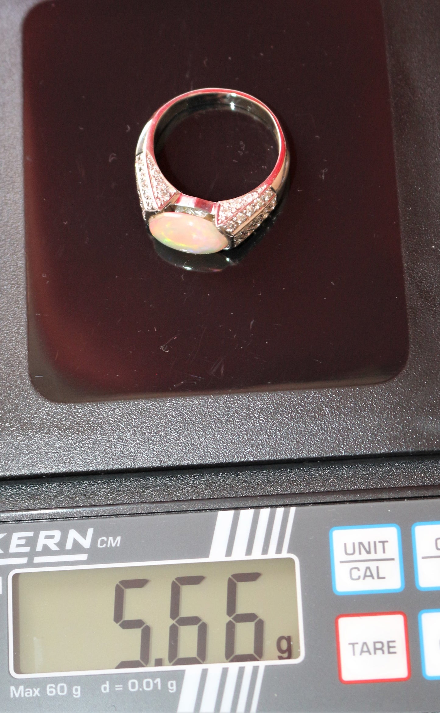 Bague opale Art Déco