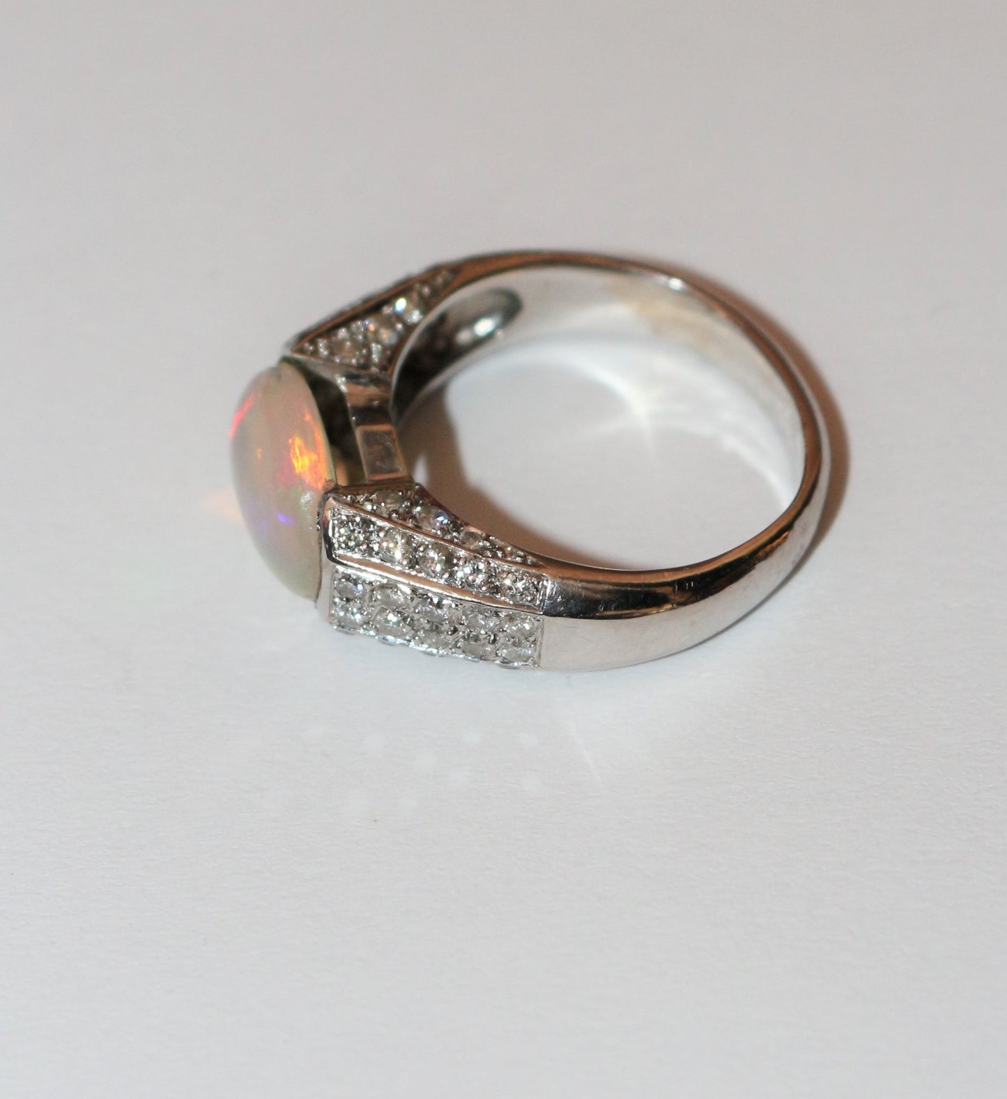 Bague opale Art Déco