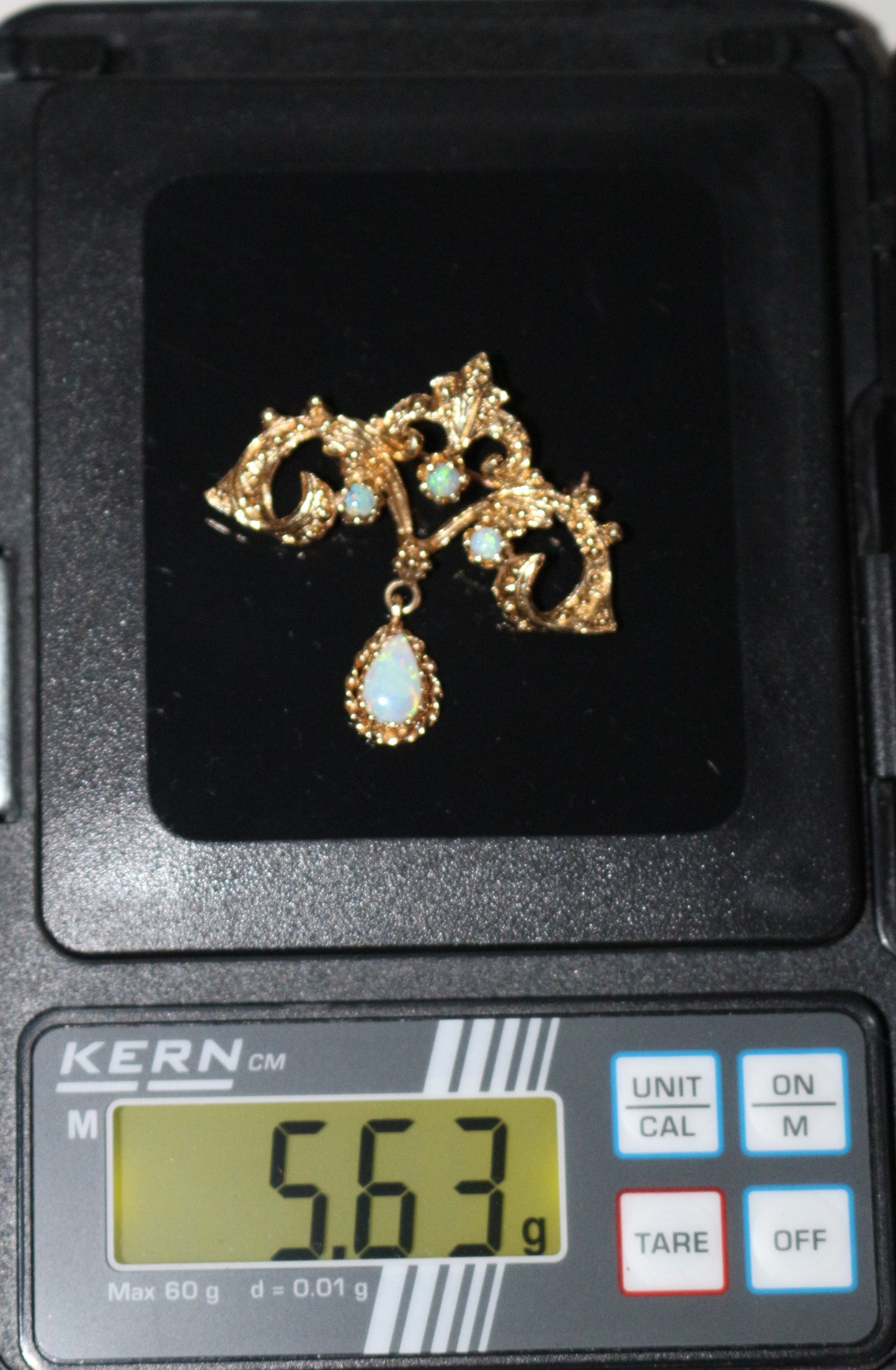 Broche Napoléon III Or Jaune Et Opales