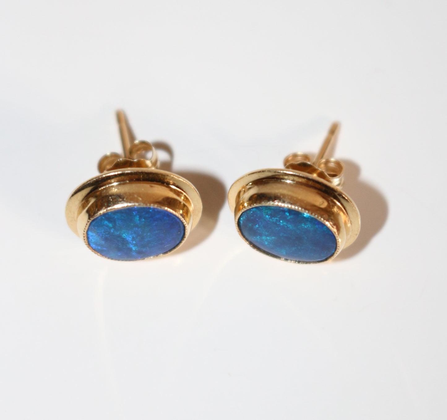 Paire De Puces d'Oreilles Opales Noires Or Jaune