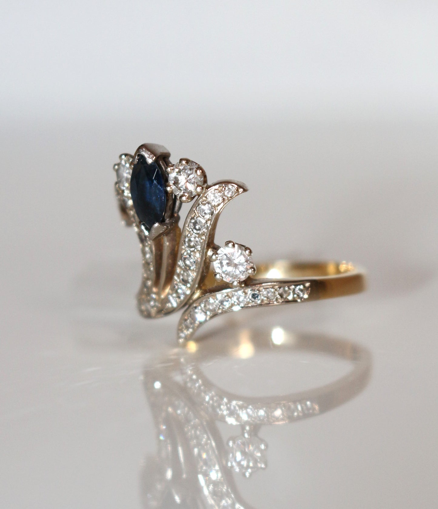 Bague Aigrette Diamants Saphir  deux ors