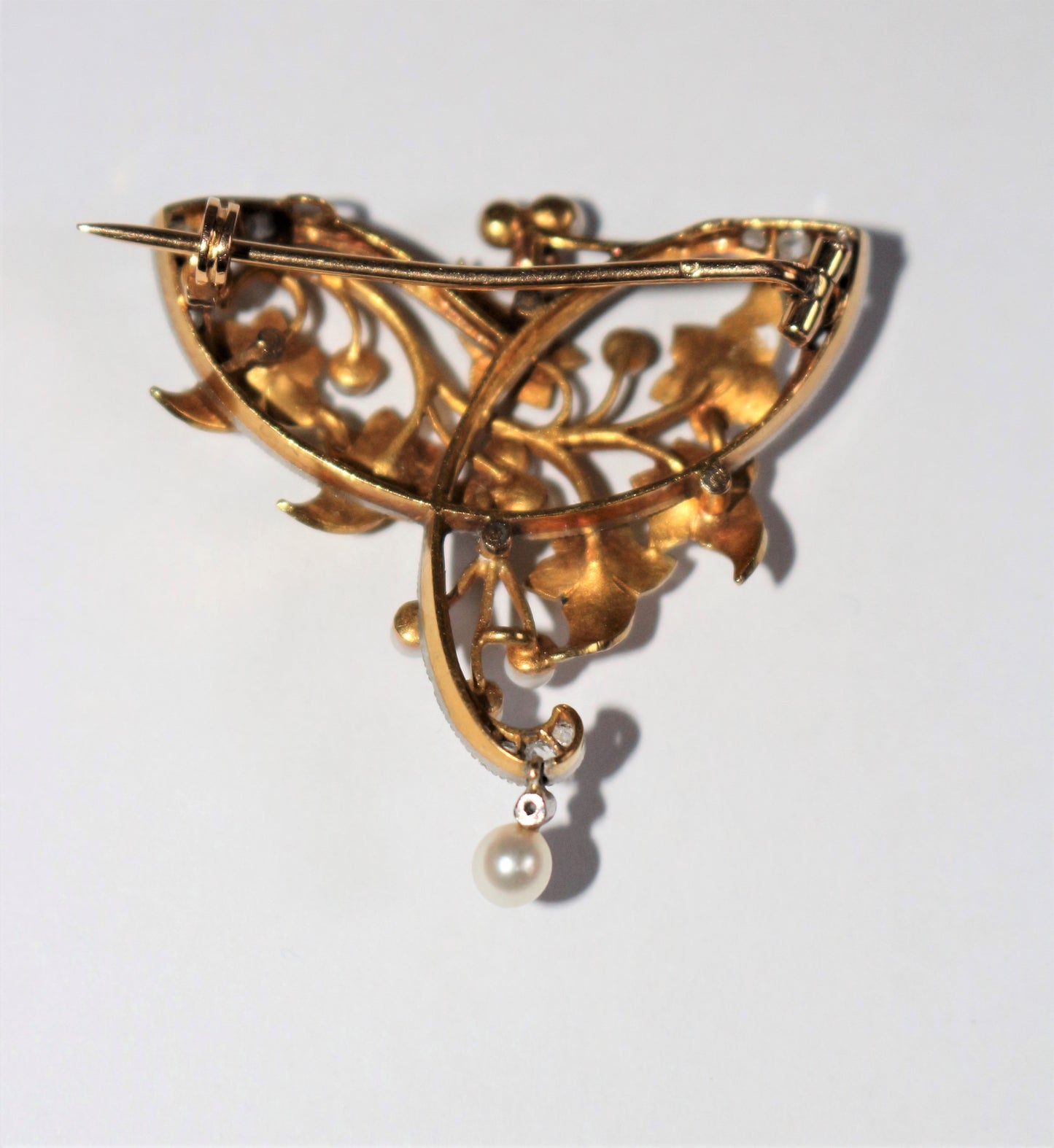 Broche gui Art Nouveau
