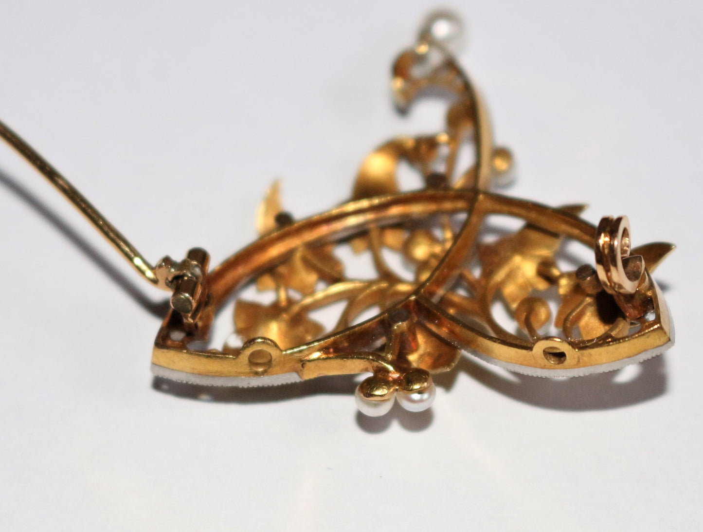 Broche gui Art Nouveau