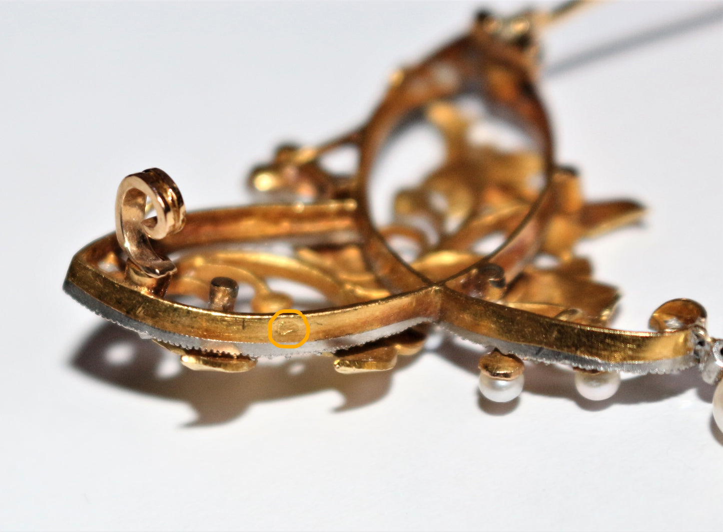 Broche gui Art Nouveau