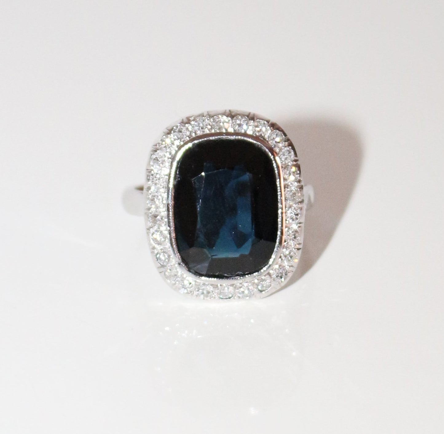 Bague Art Déco Saphir Diamants Platine