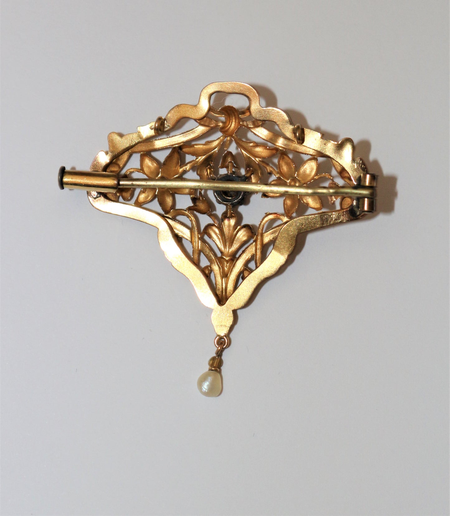 Broche fleurs Art Nouveau