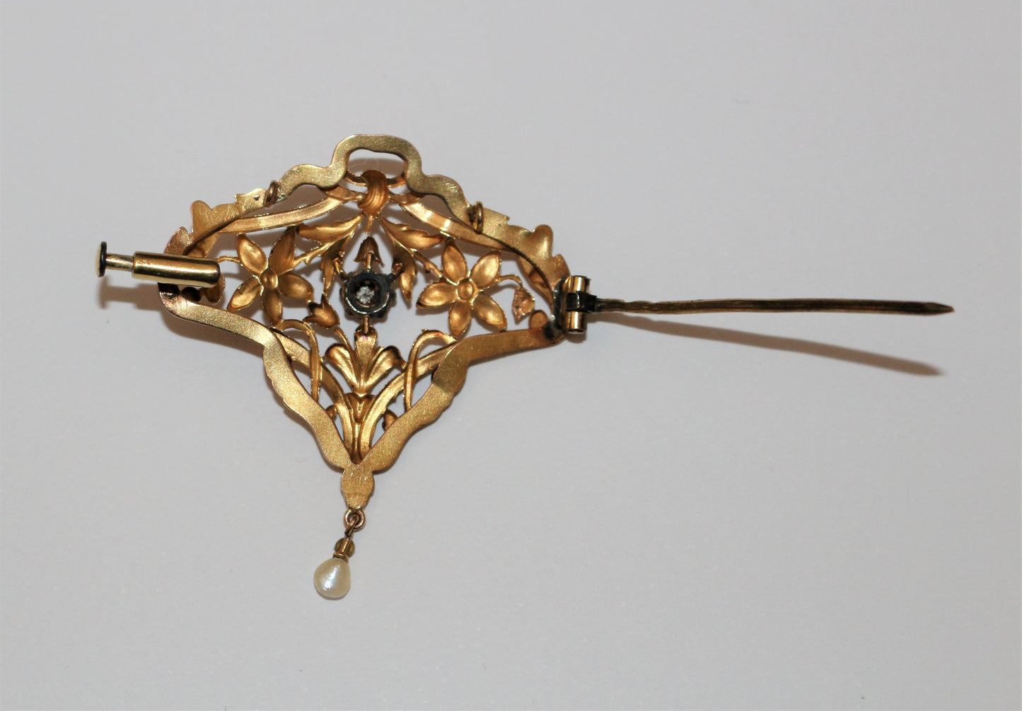 Broche fleurs Art Nouveau