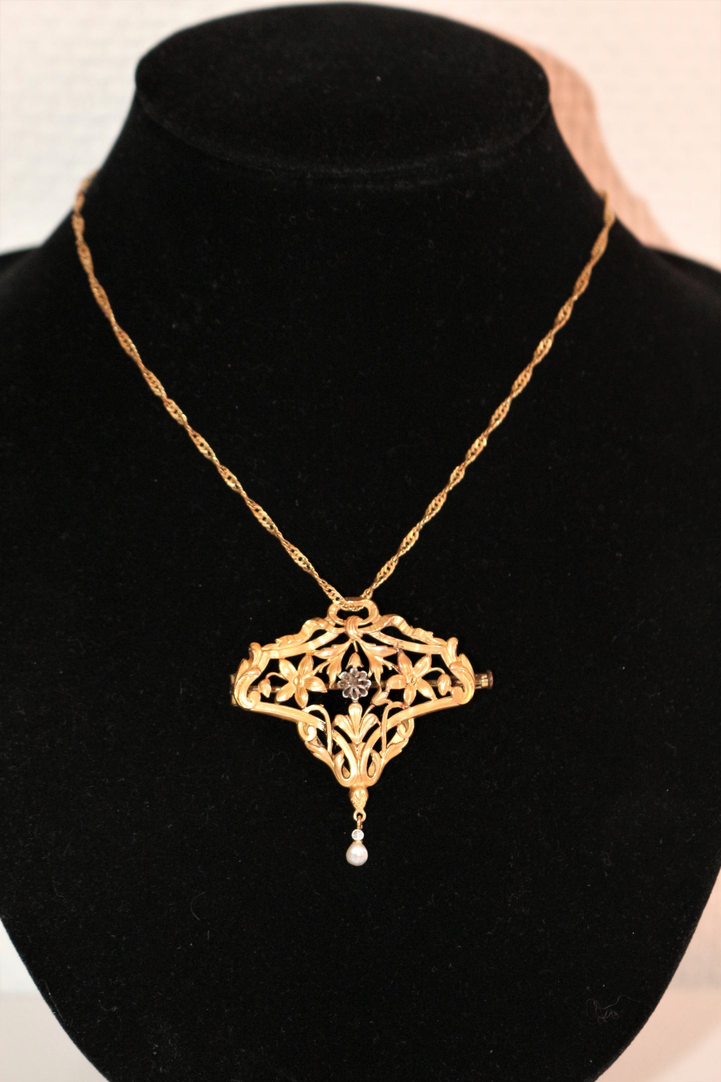 Broche fleurs Art Nouveau