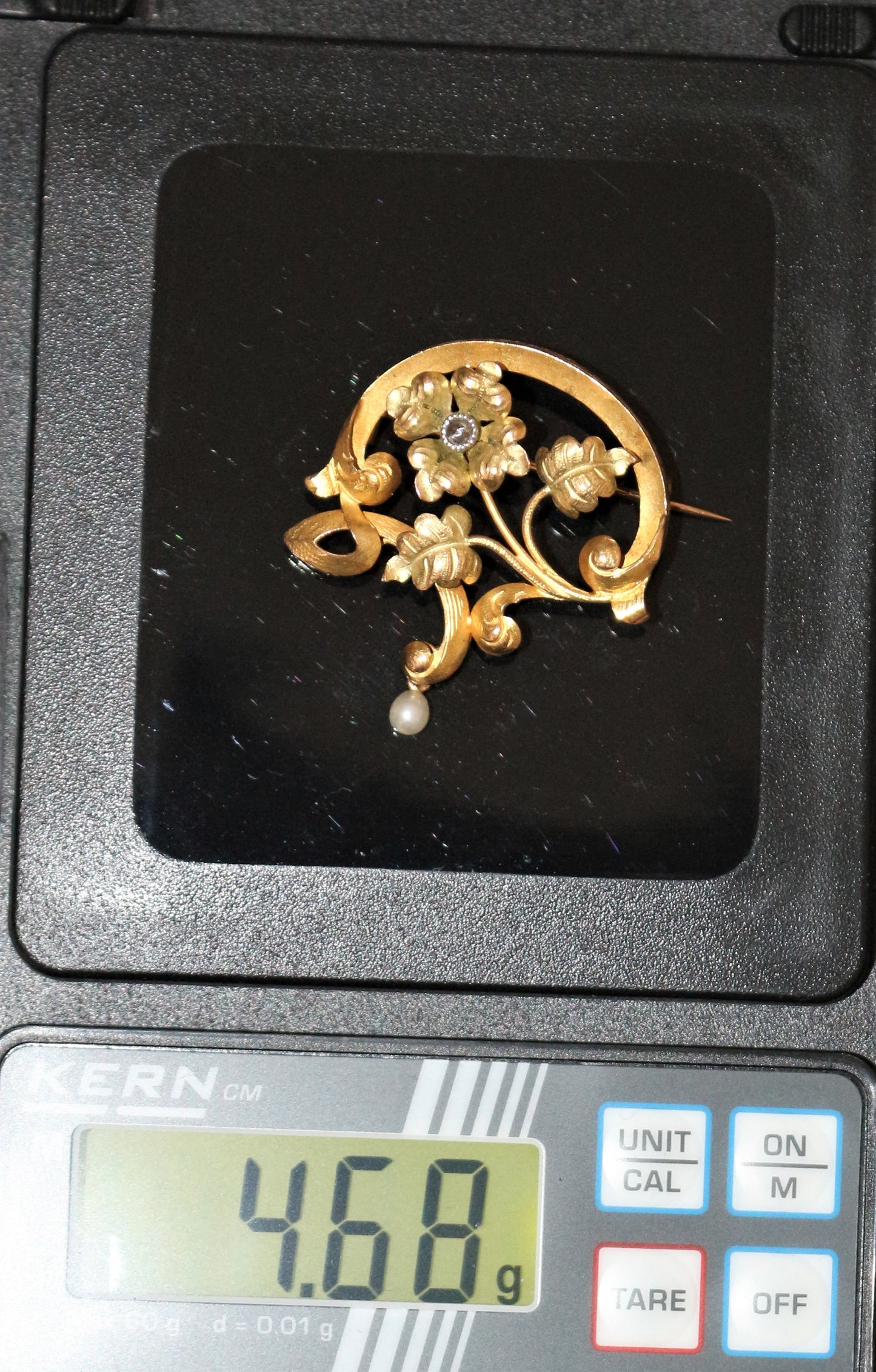 Broche d'époque Art Nouveau En Or Jaune