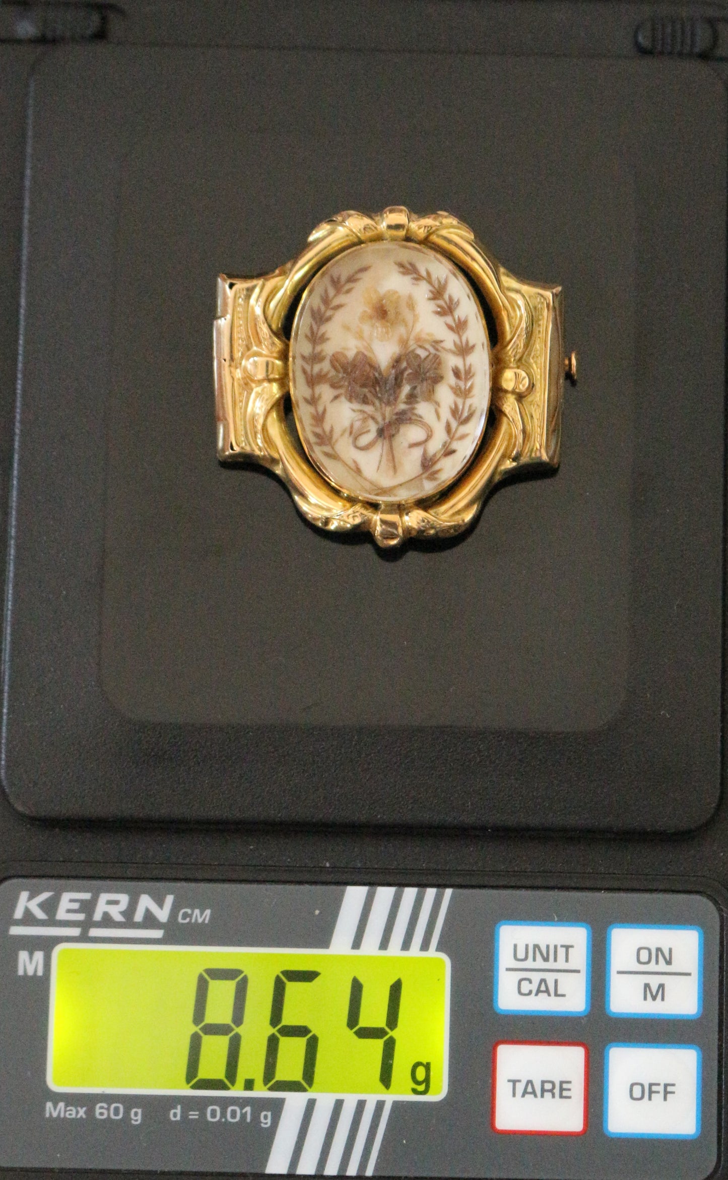 Broche-reliquaire XIXe Bouquet De Fleurs En Cheveux