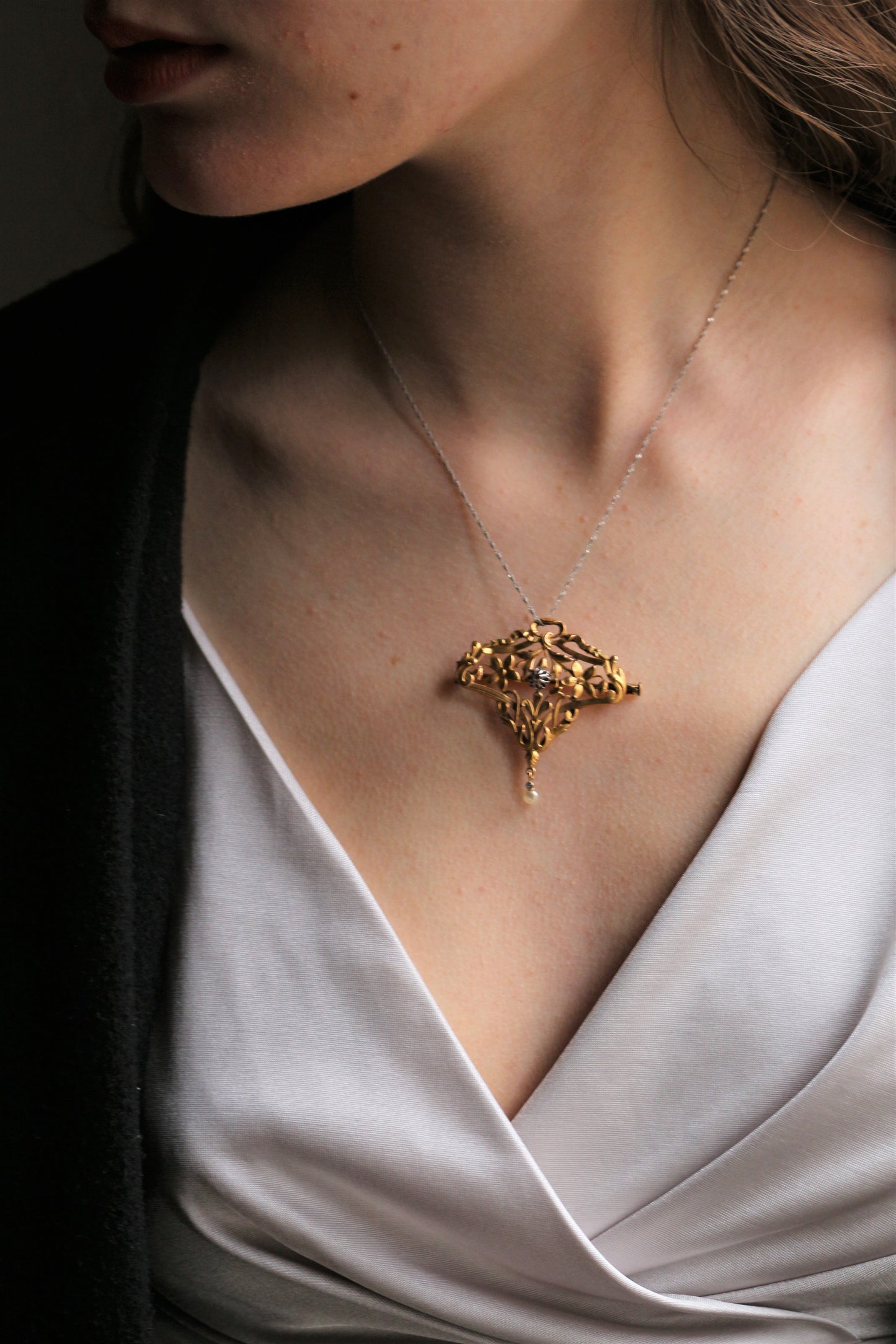 Broche fleurs Art Nouveau