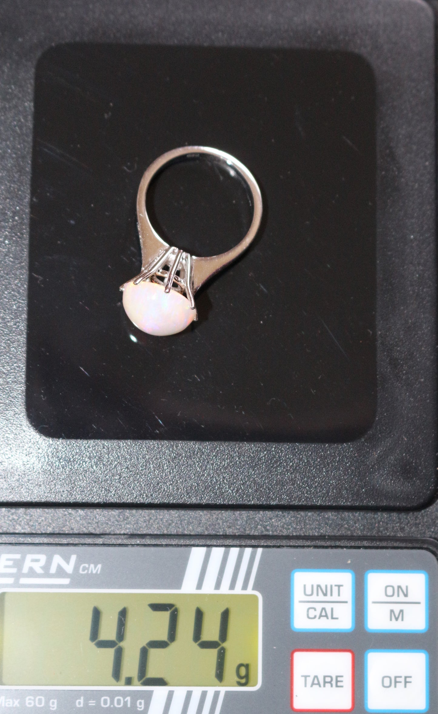 Bague or blanc Opale et diamants
