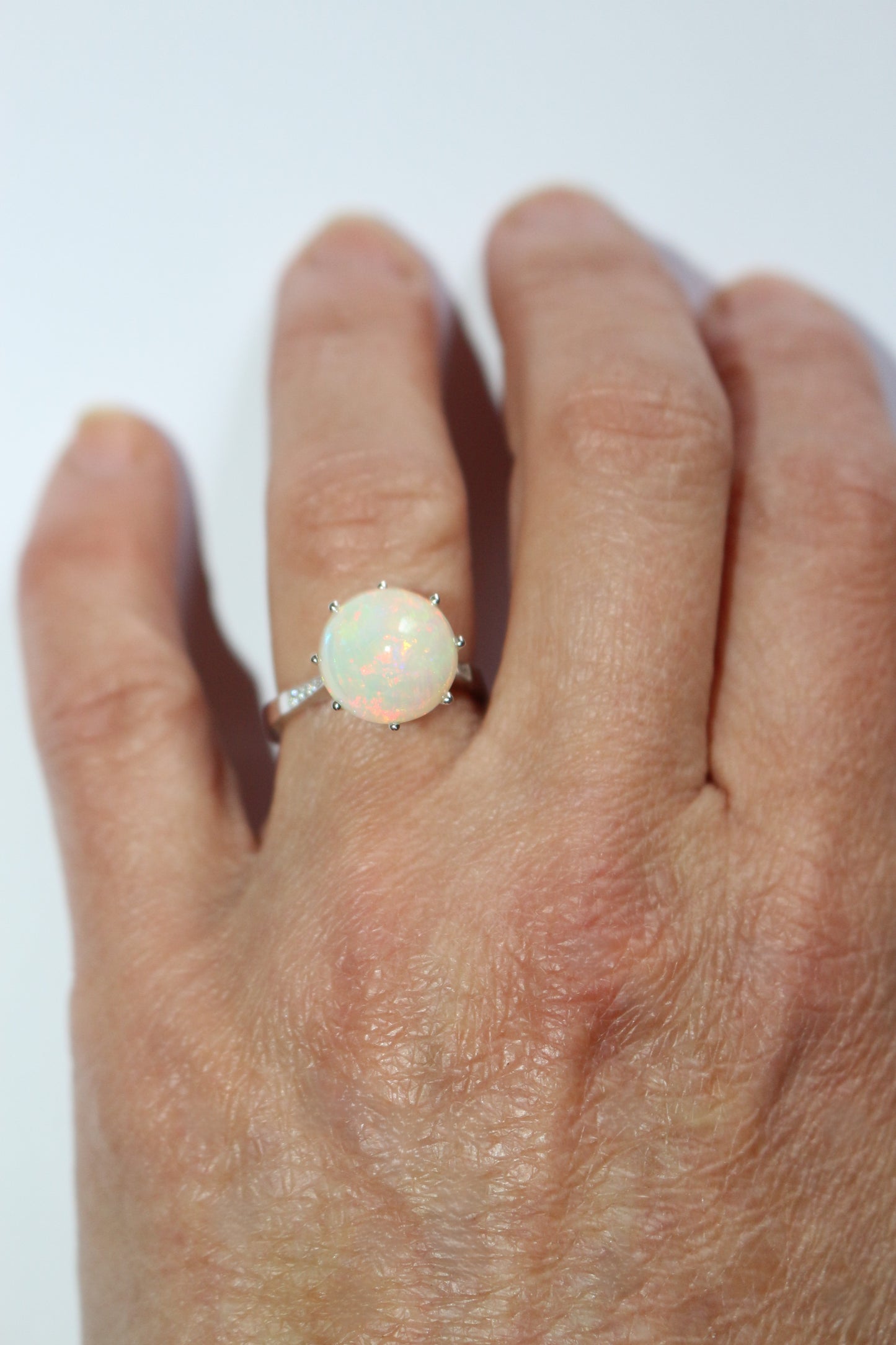 Bague or blanc Opale et diamants
