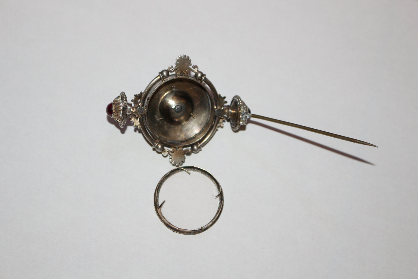 Broche néo-Renaissance XIXe