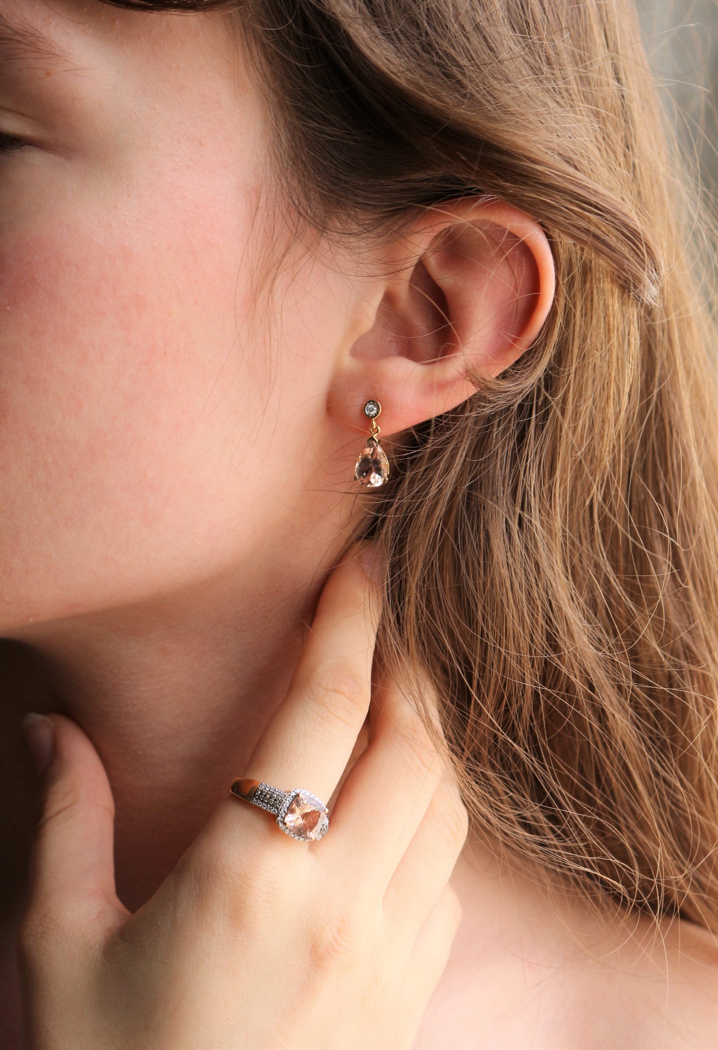 Paire De Boucles d'Oreilles Morganites Et Diamants