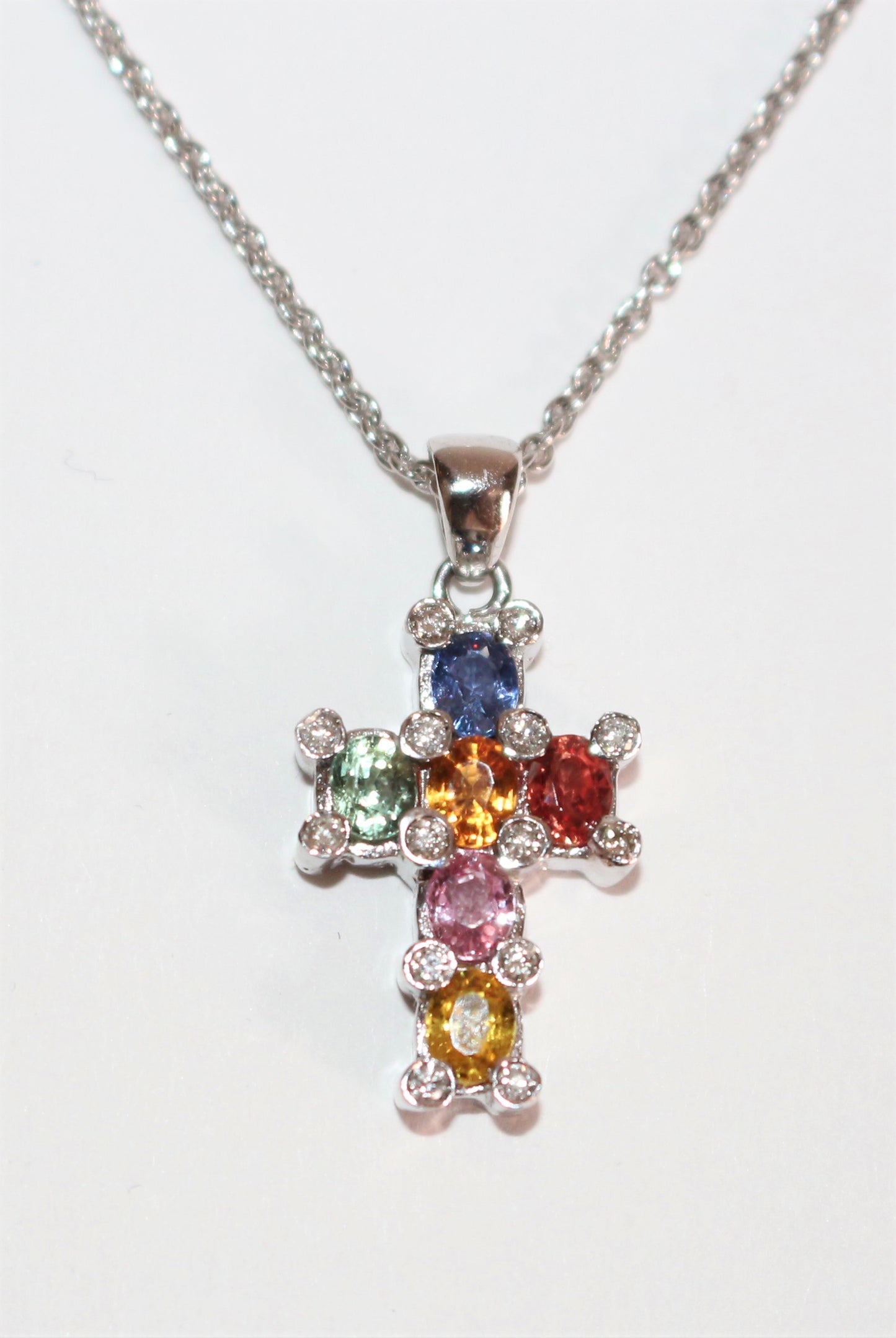 Collier Pendentif Croix multicolore