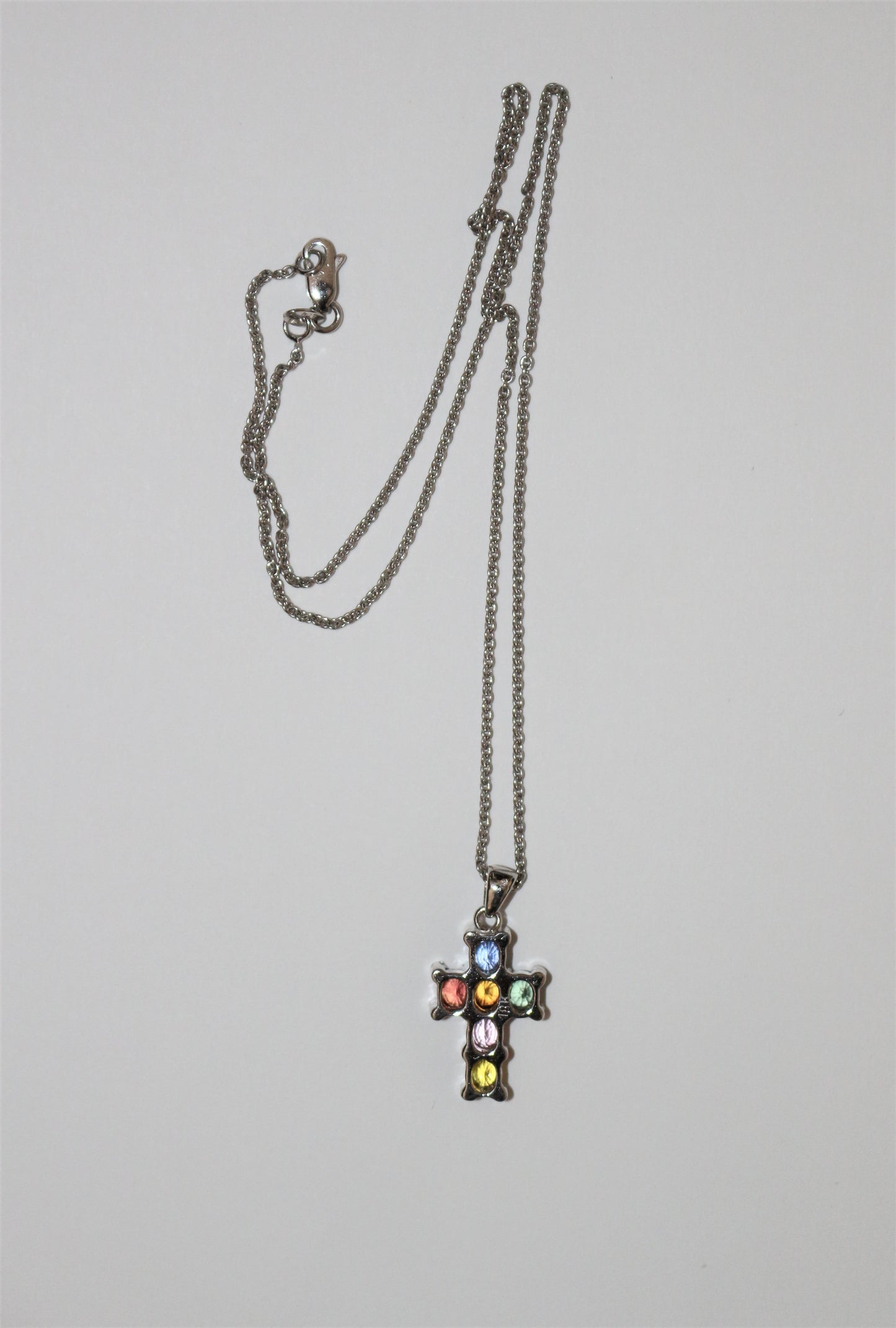 Collier Pendentif Croix multicolore