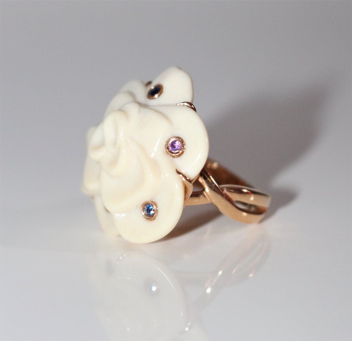 Bague Camélia Saphirs Et Améthystes