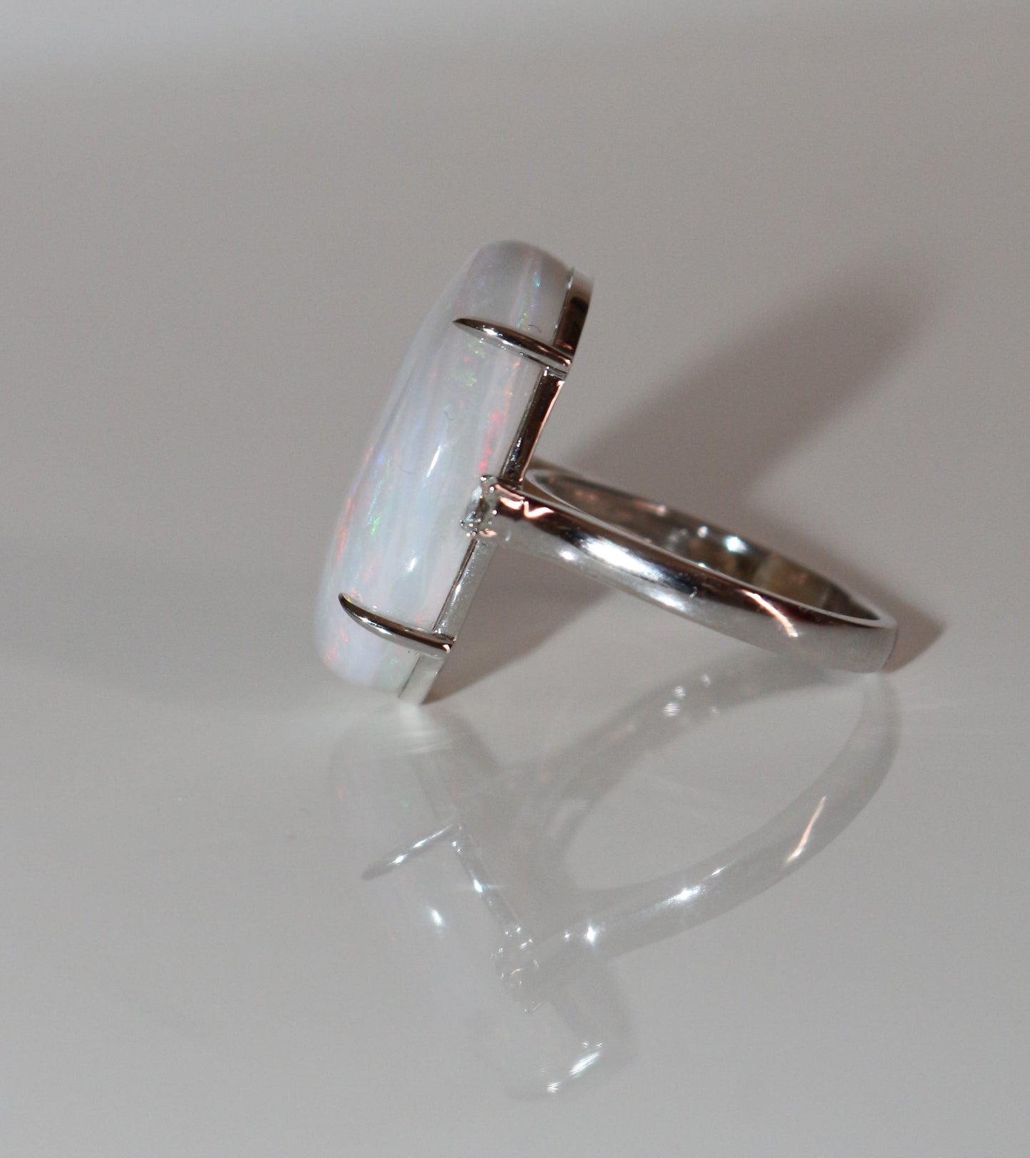 Bague Opale d'Australie diamants