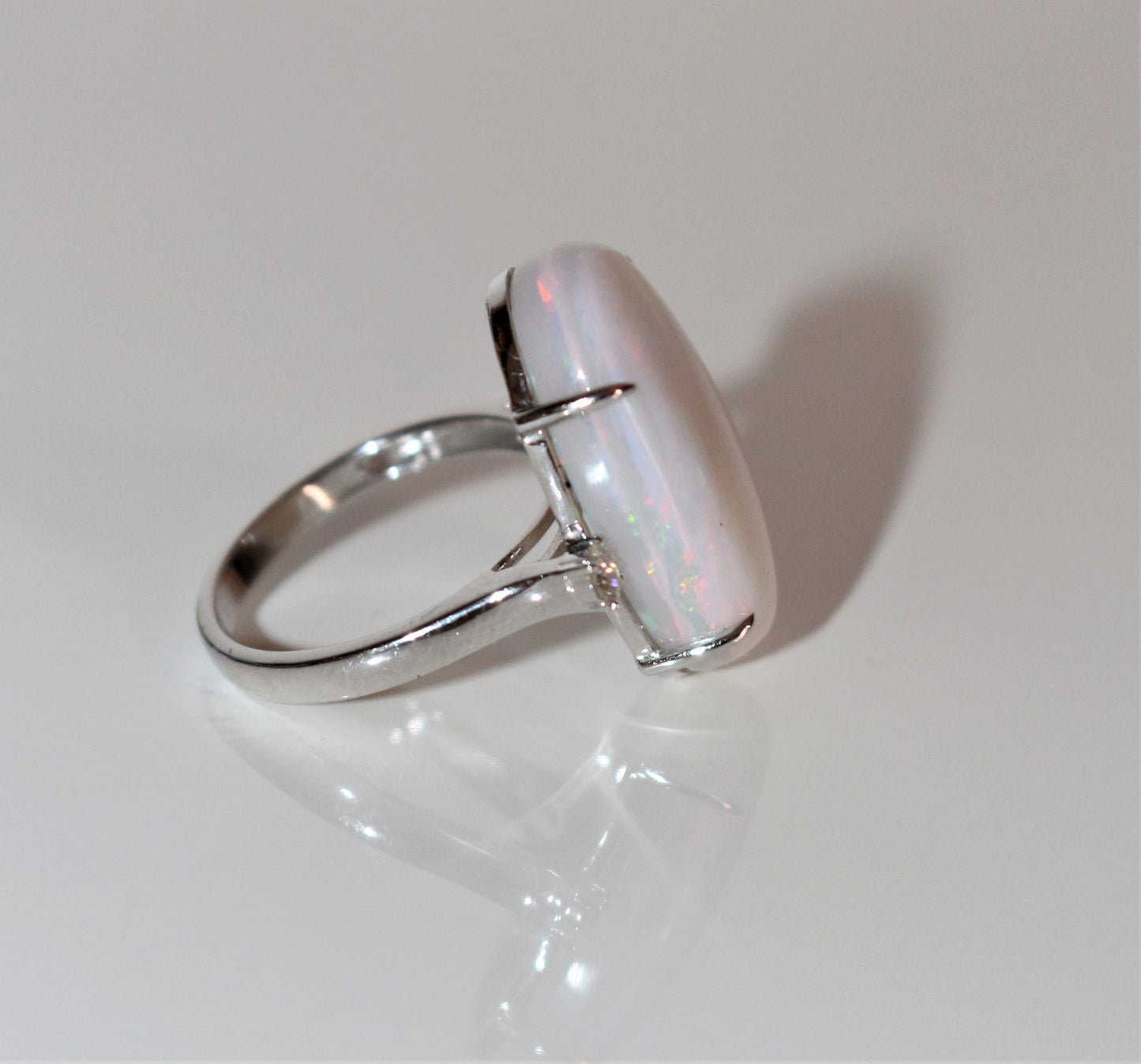Bague Opale d'Australie diamants