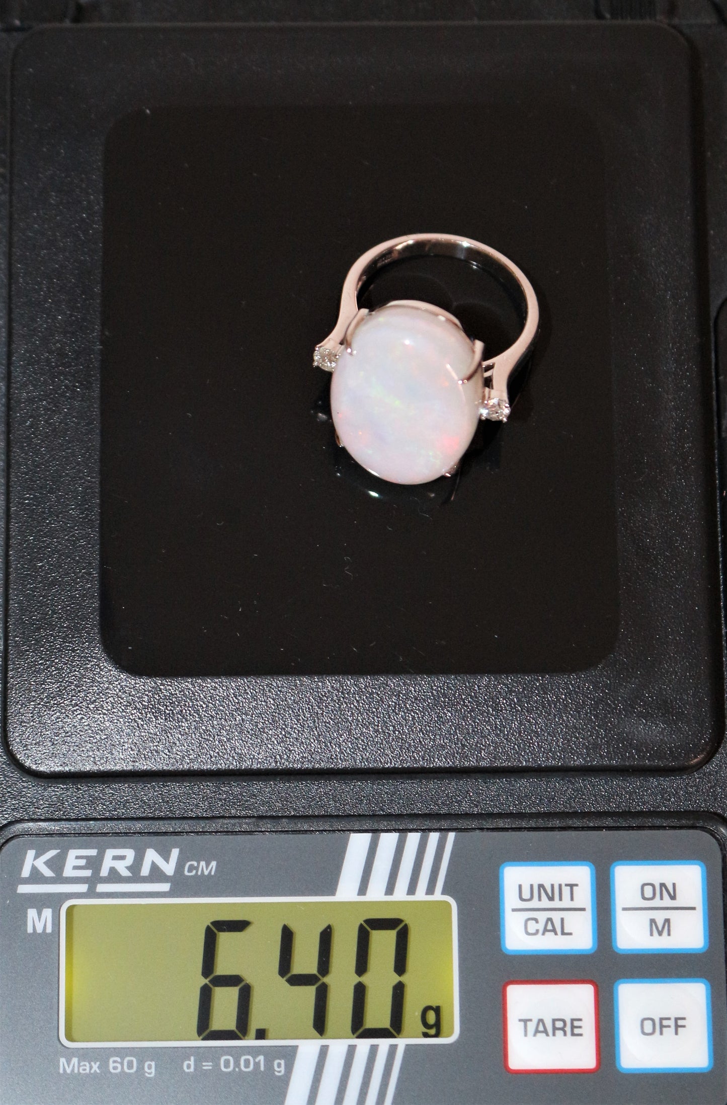 Bague Opale d'Australie diamants