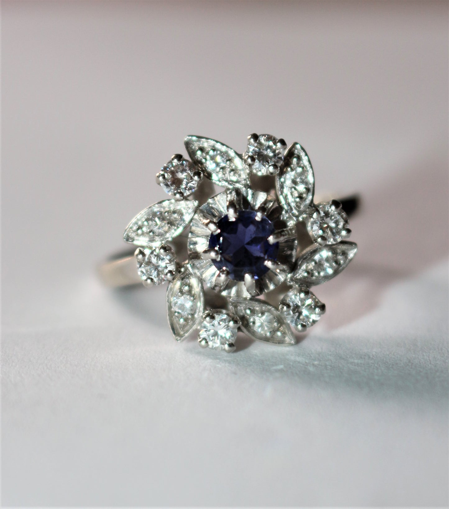Bague Fleur Tourbillon Diamants