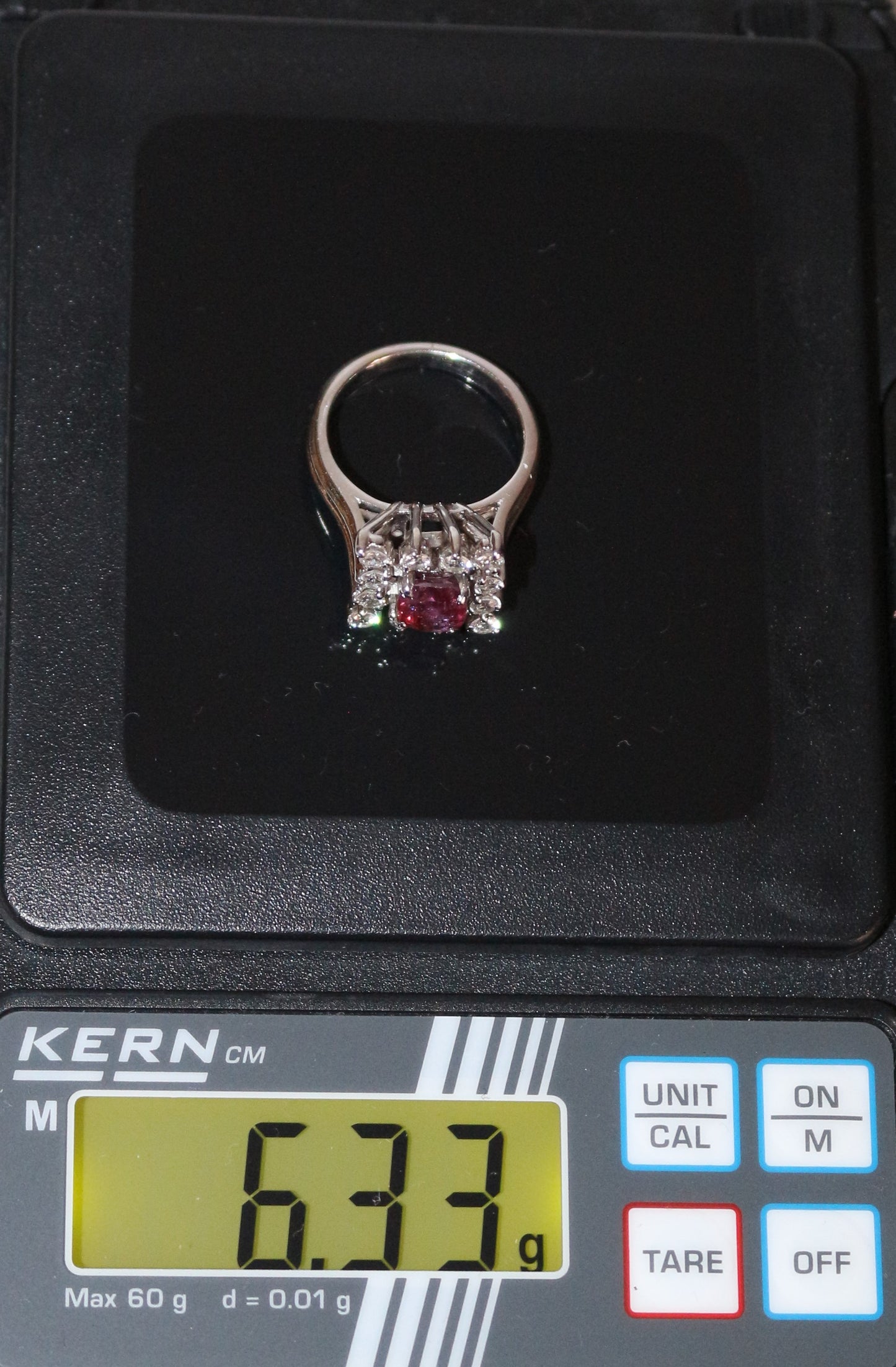 Bague carrée rubis naturel