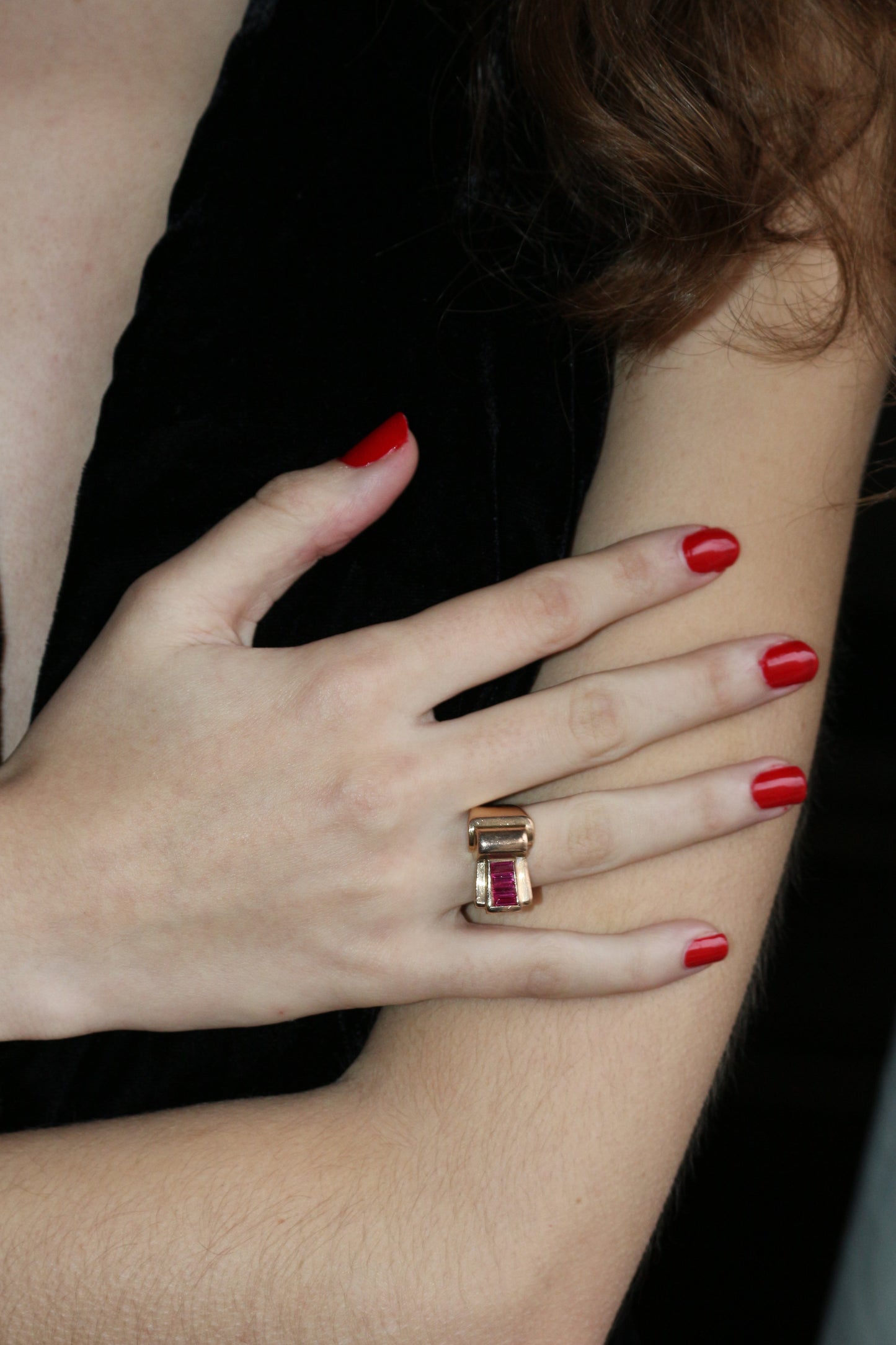 Bague Tank Or Jaune Et Pierres Rouges