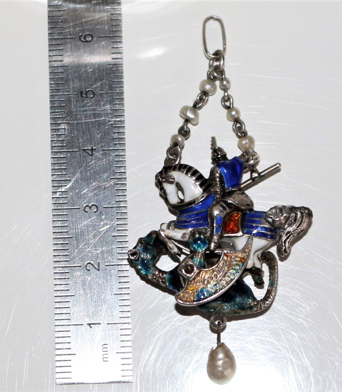 Pendentif Saint Georges Terrassant Le Dragon