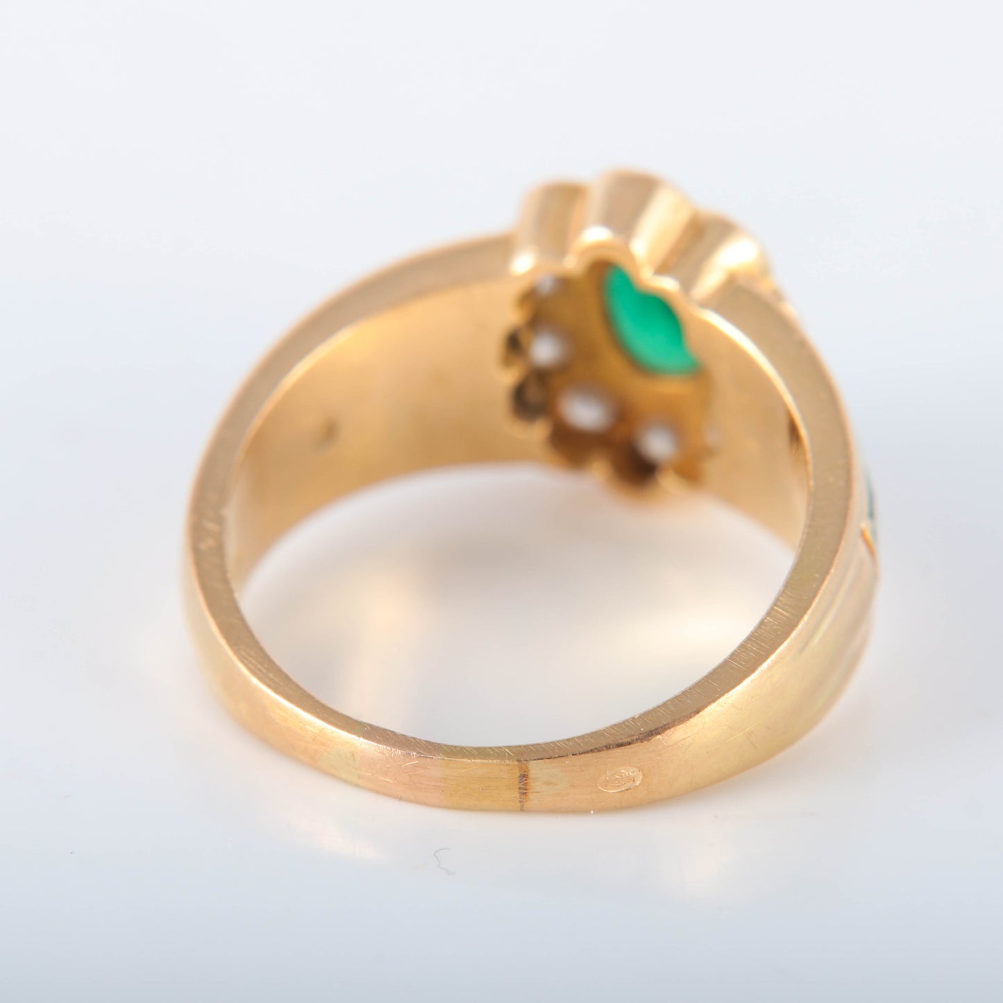 Korloff Bague Marguerite émeraude Diamants