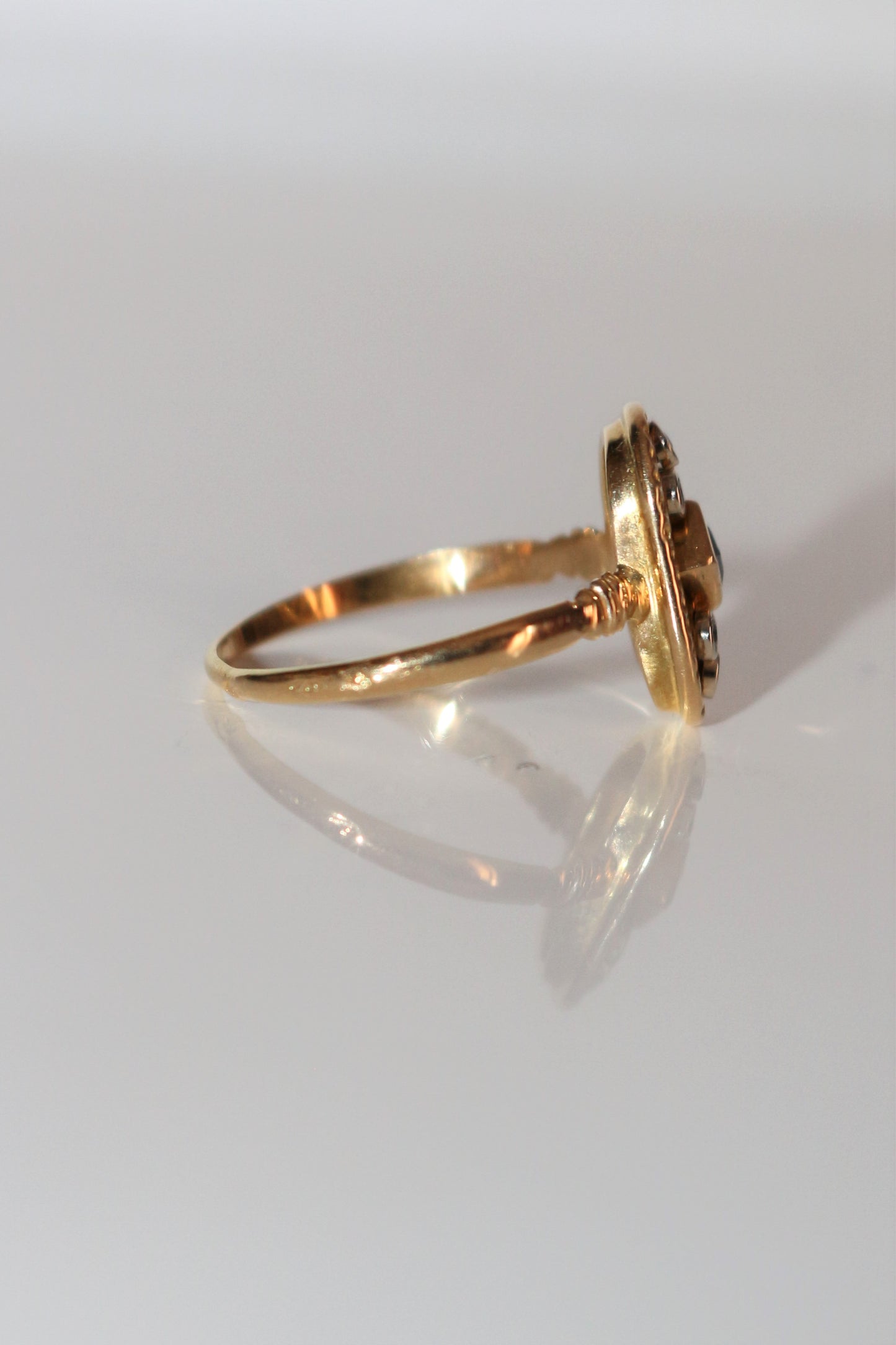 Bague Ovale Ajouré Saphir