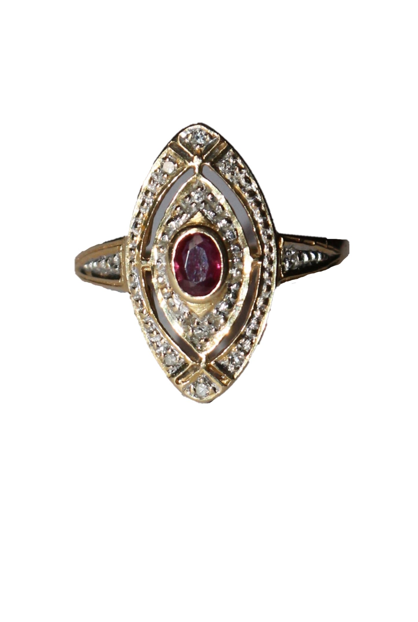 Bague marquise rubis diamants