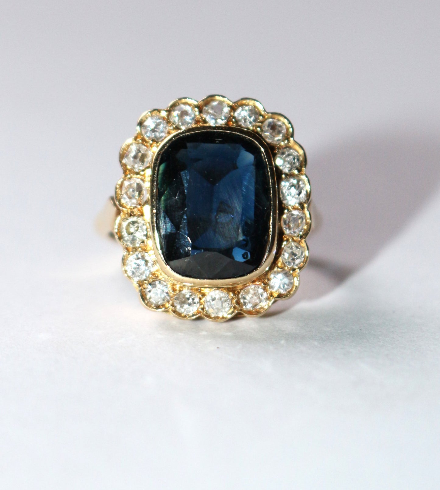 Bague Vintage Or Jaune Saphir Bleu Intense