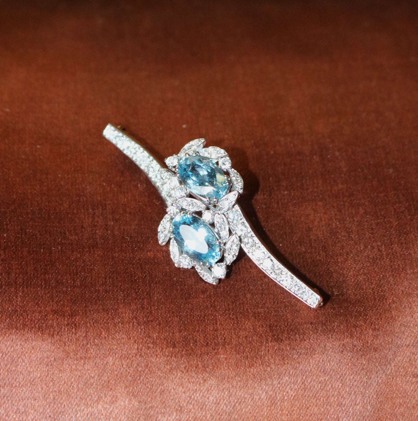 Broche Or Gris Aigues-marines Et Diamants Rétro