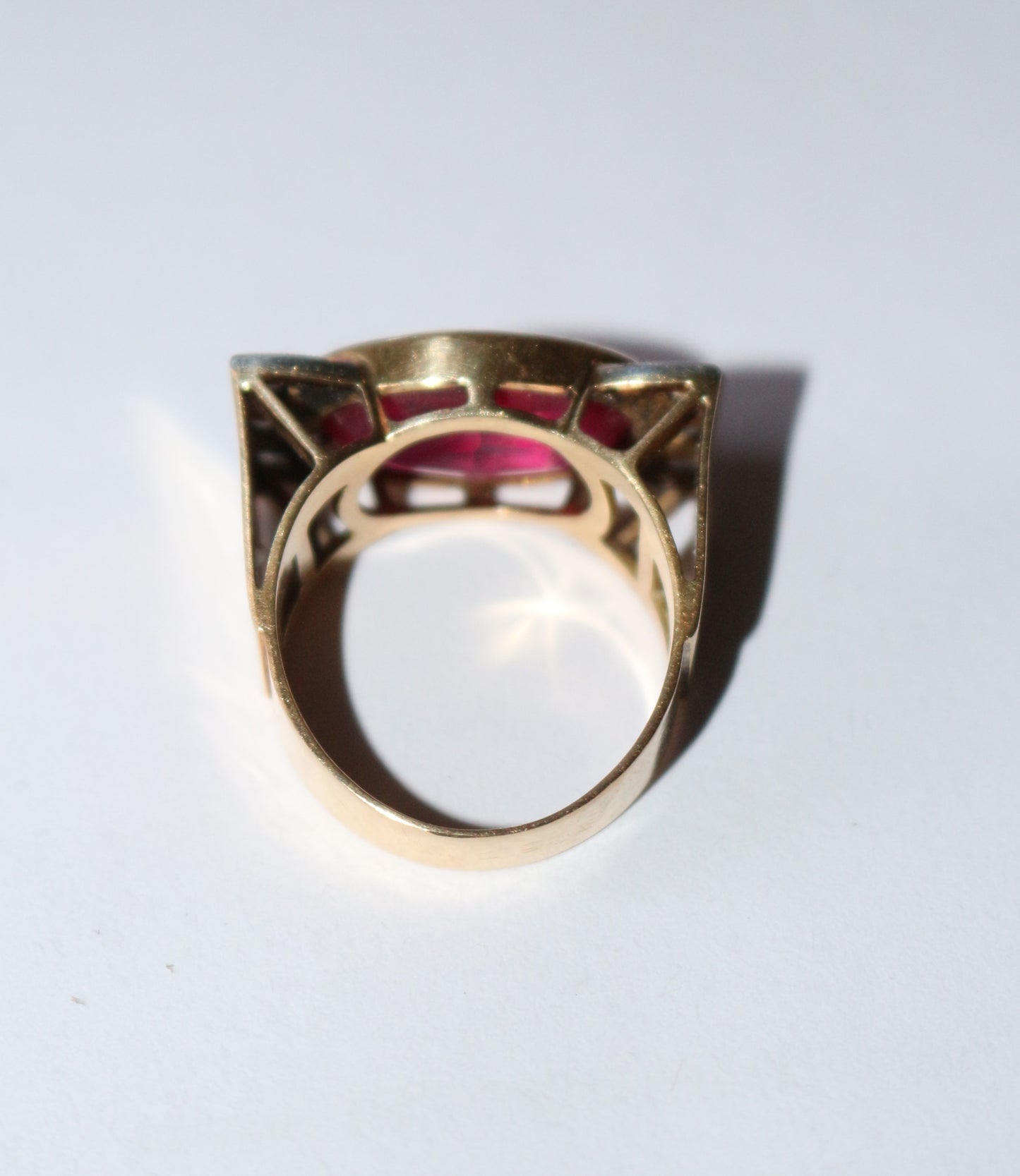 Bague Tank Or Jaune Et Platine, Saphir rose Verneuil Et Diamants